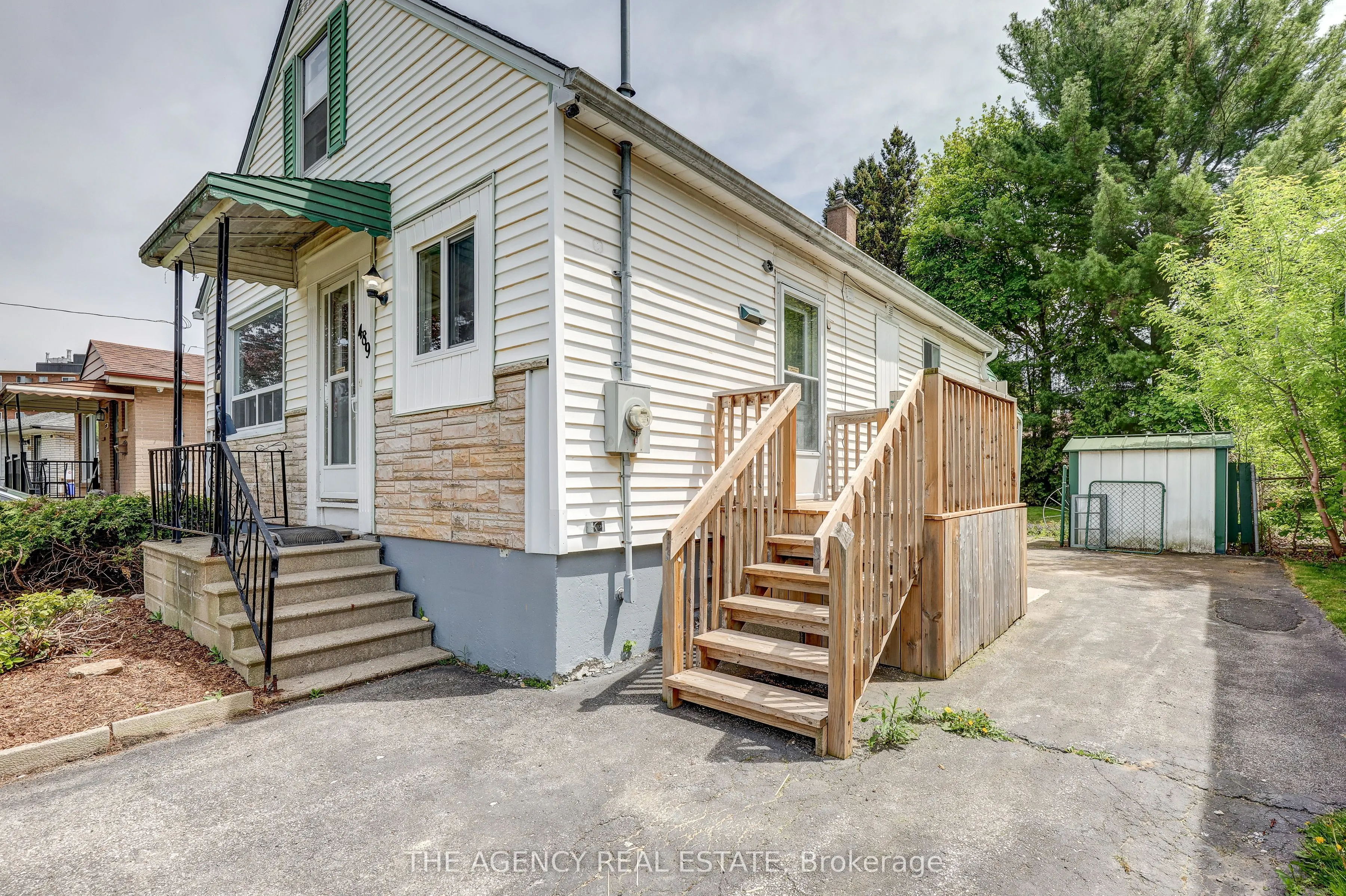 489 Salisbury Street