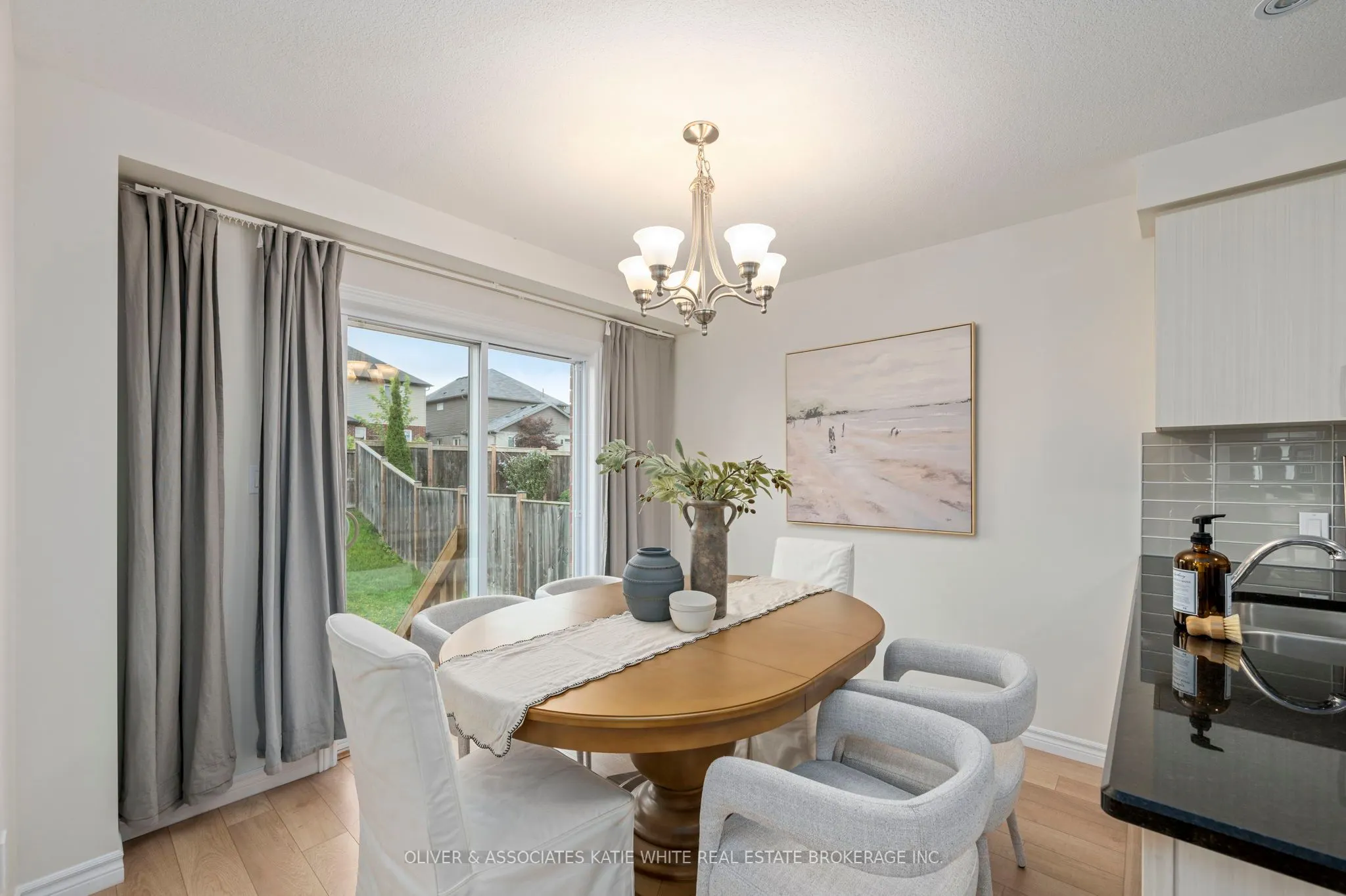 2696 Foxbend Link