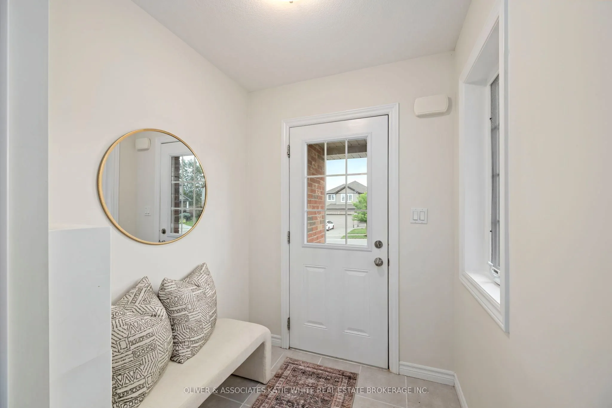2696 Foxbend Link