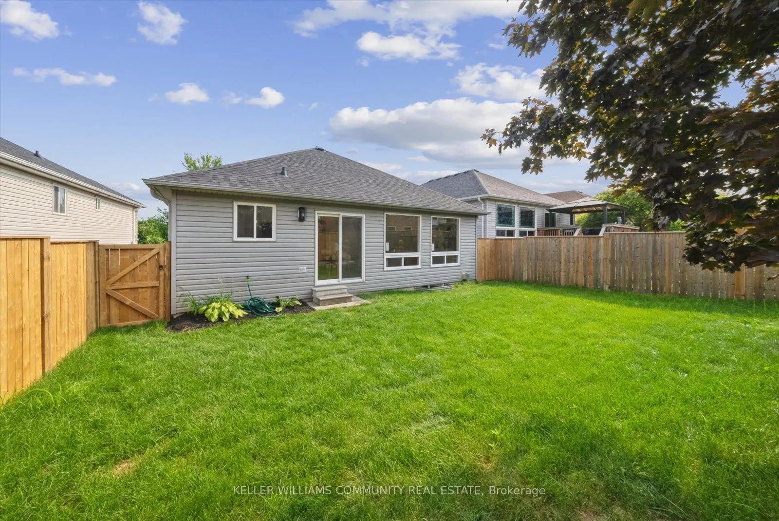 151 Parcells Crescent