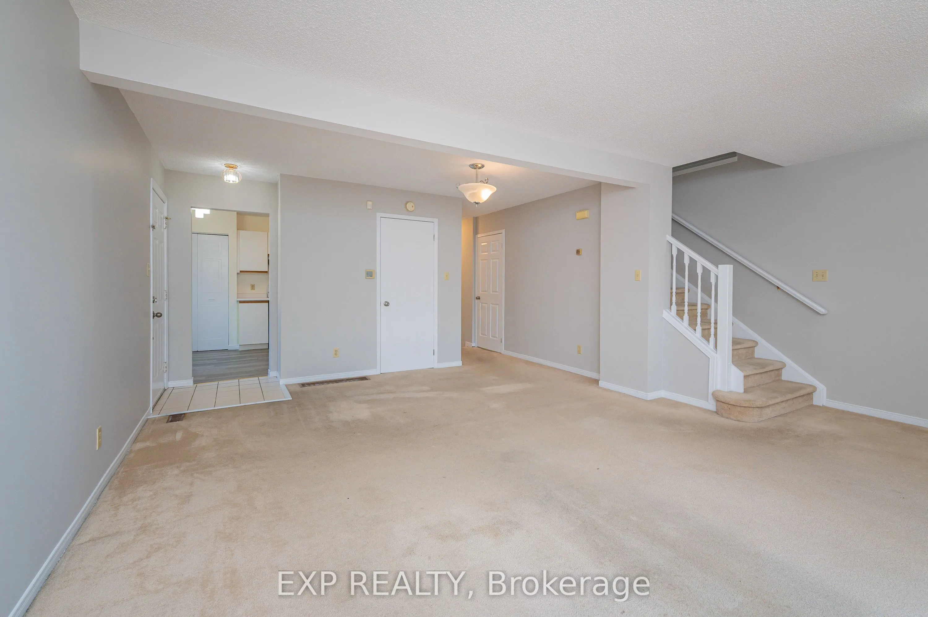 250 Keats Way, #8
