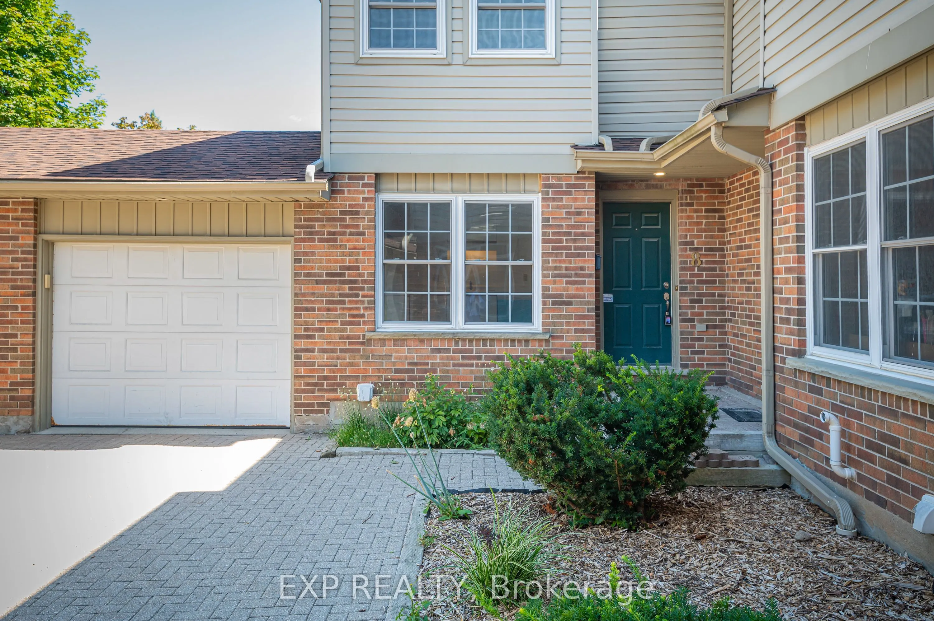 250 Keats Way, #8