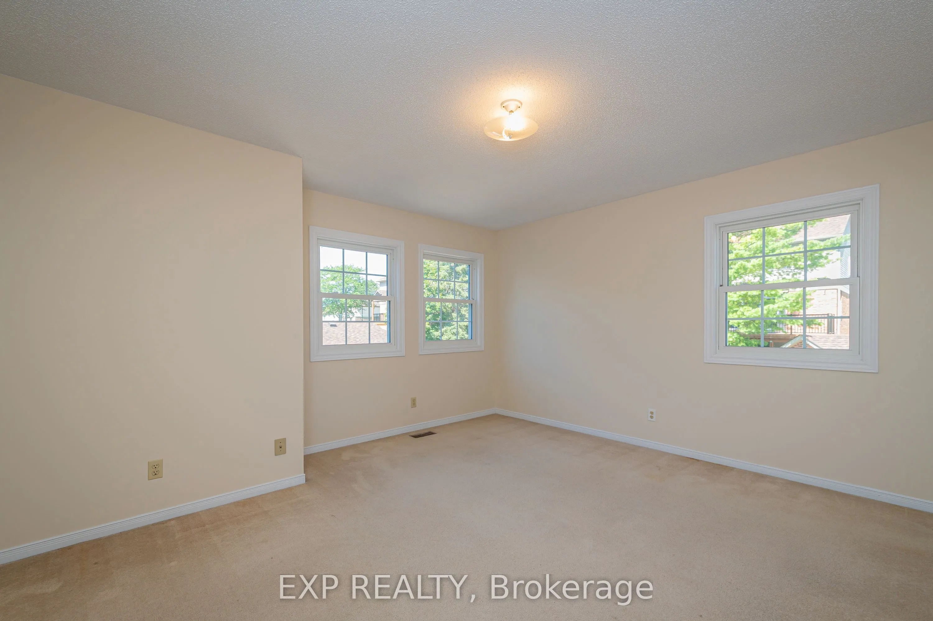 250 Keats Way, #8