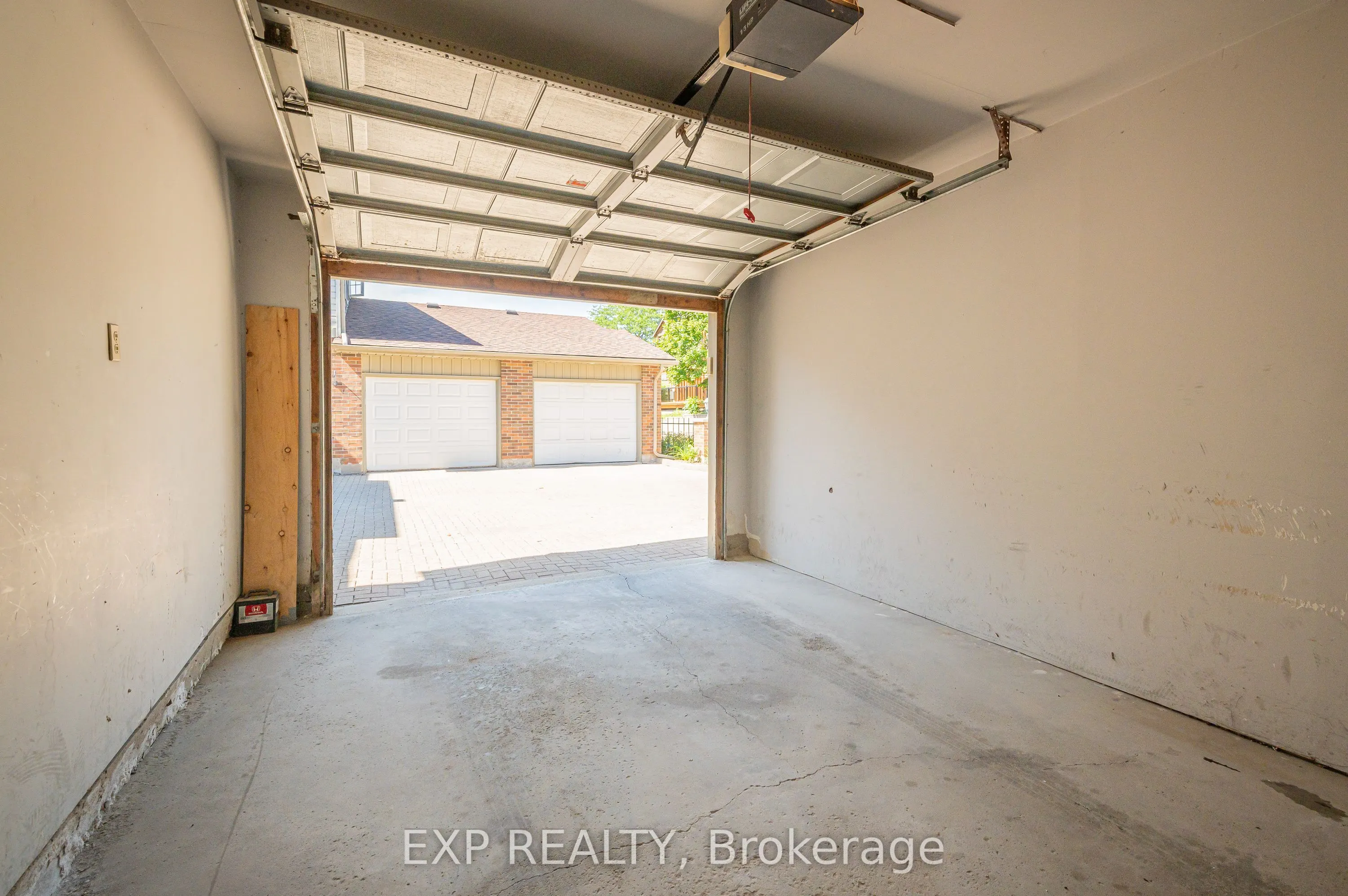 250 Keats Way, #8