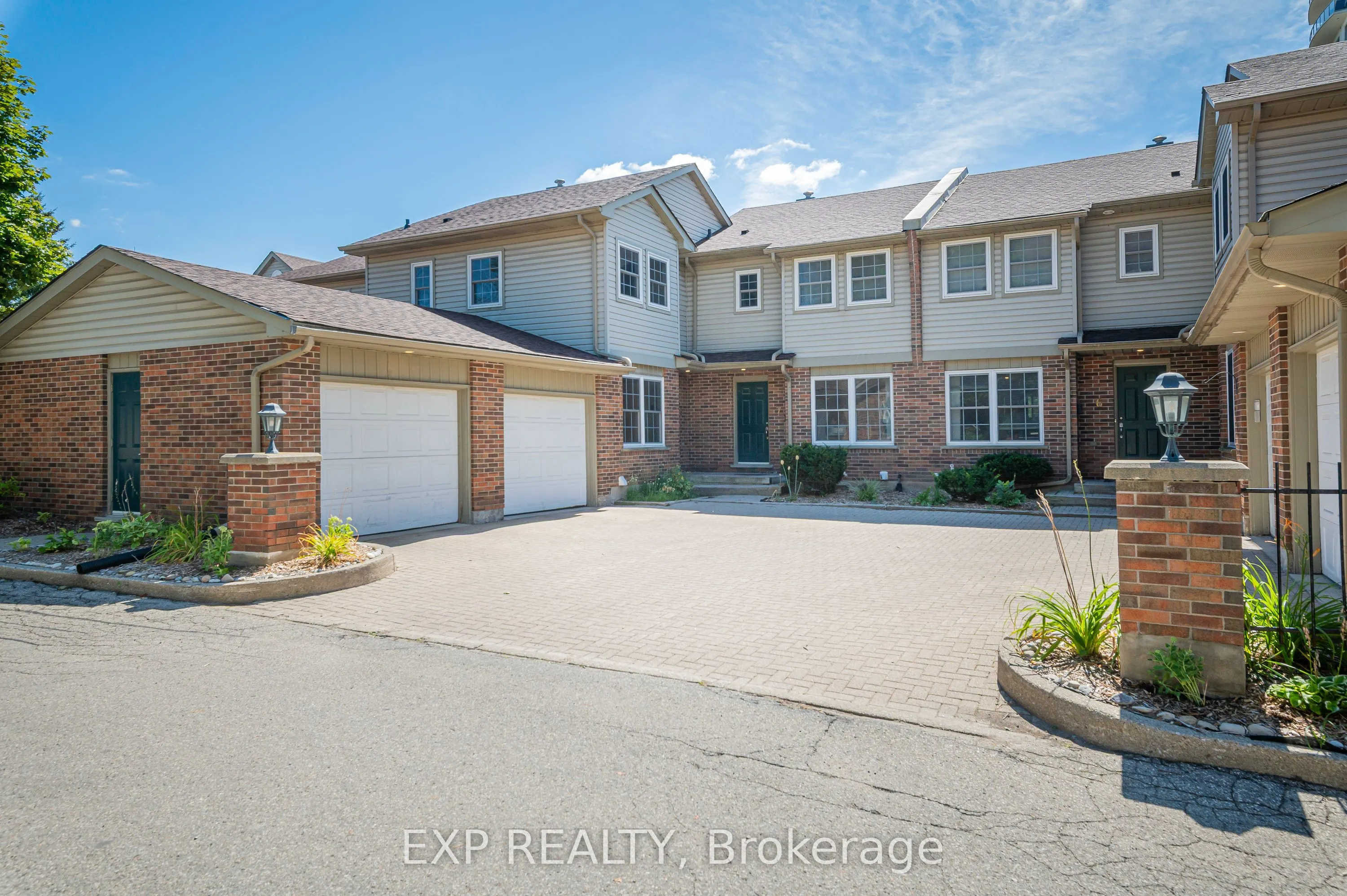 250 Keats Way, #8