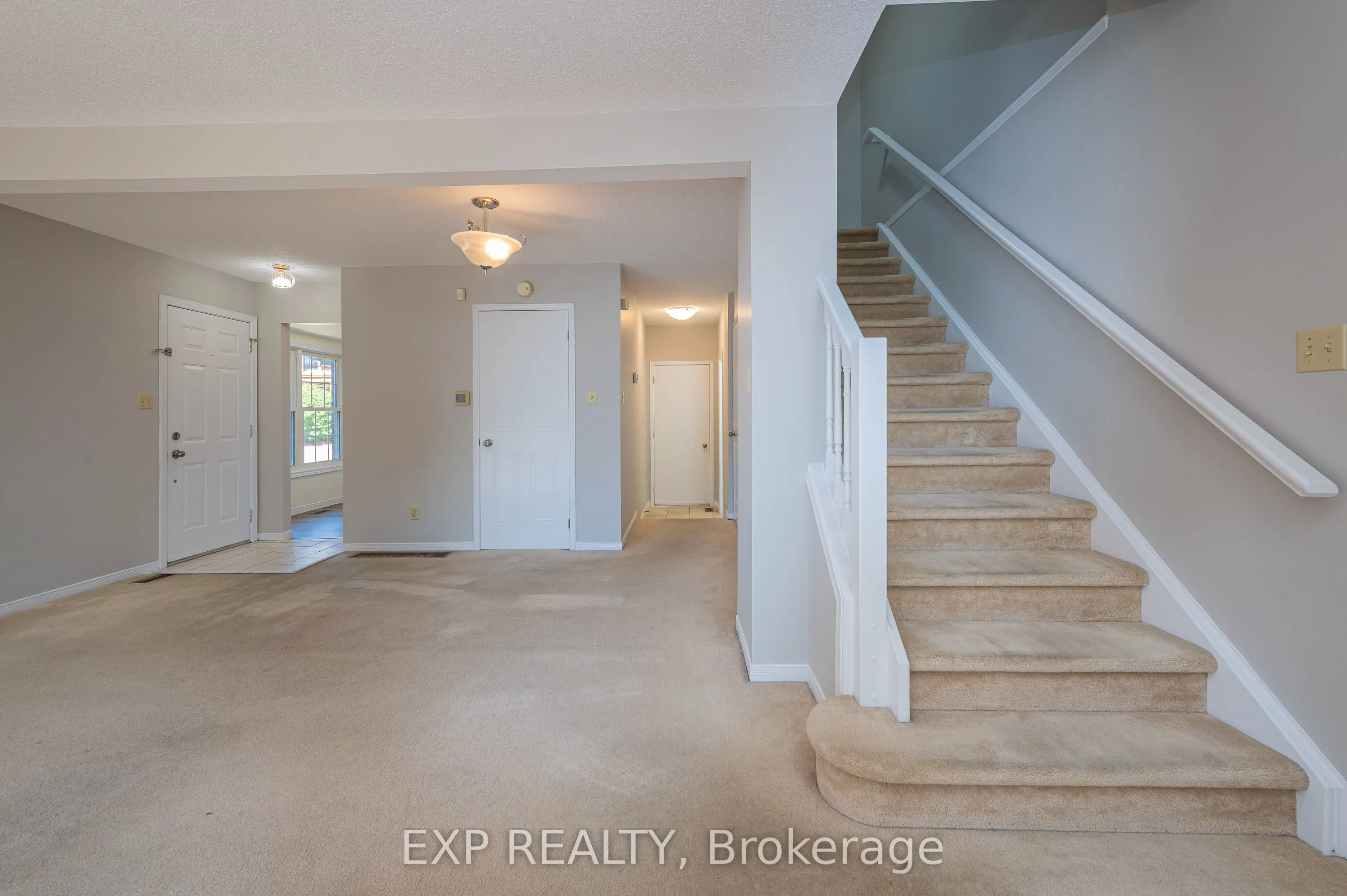 250 Keats Way, #8