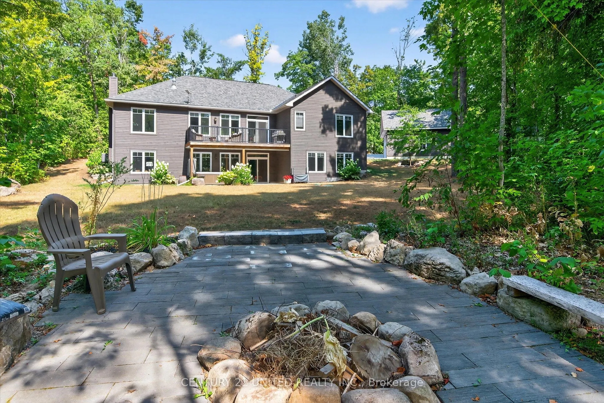 2 Mitchell Crescent
