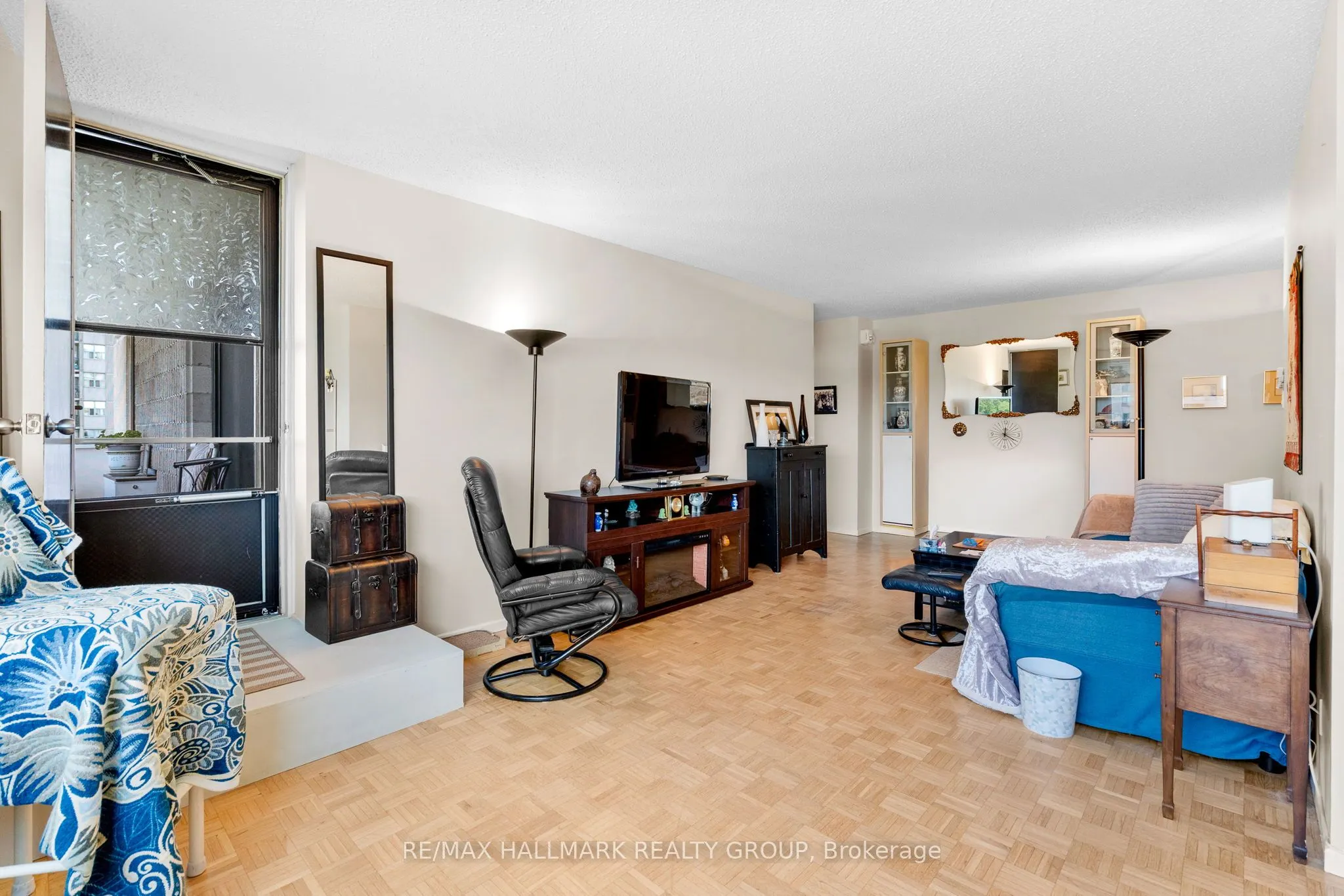 265 Poulin Avenue, #806