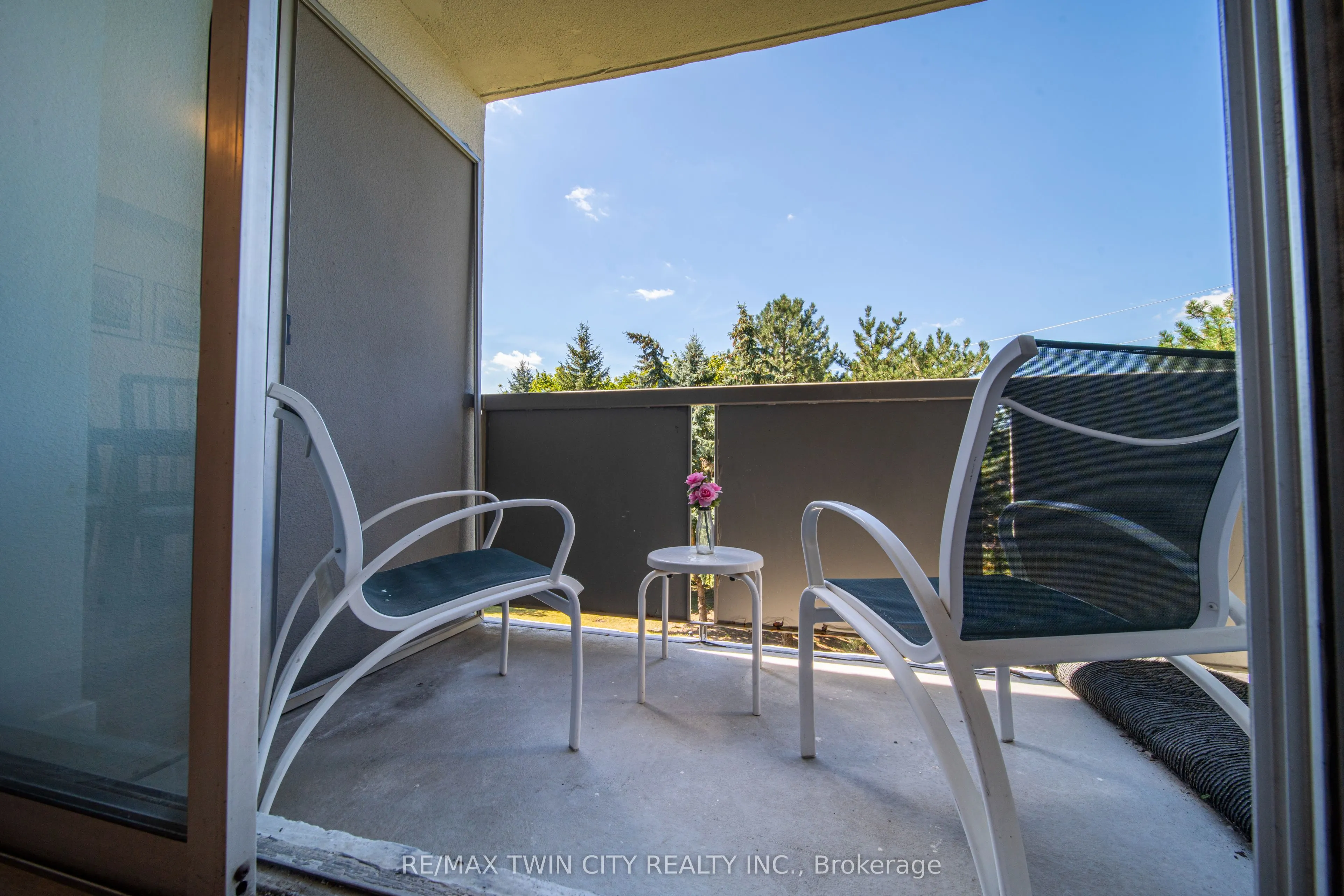 375 King Street N, #306