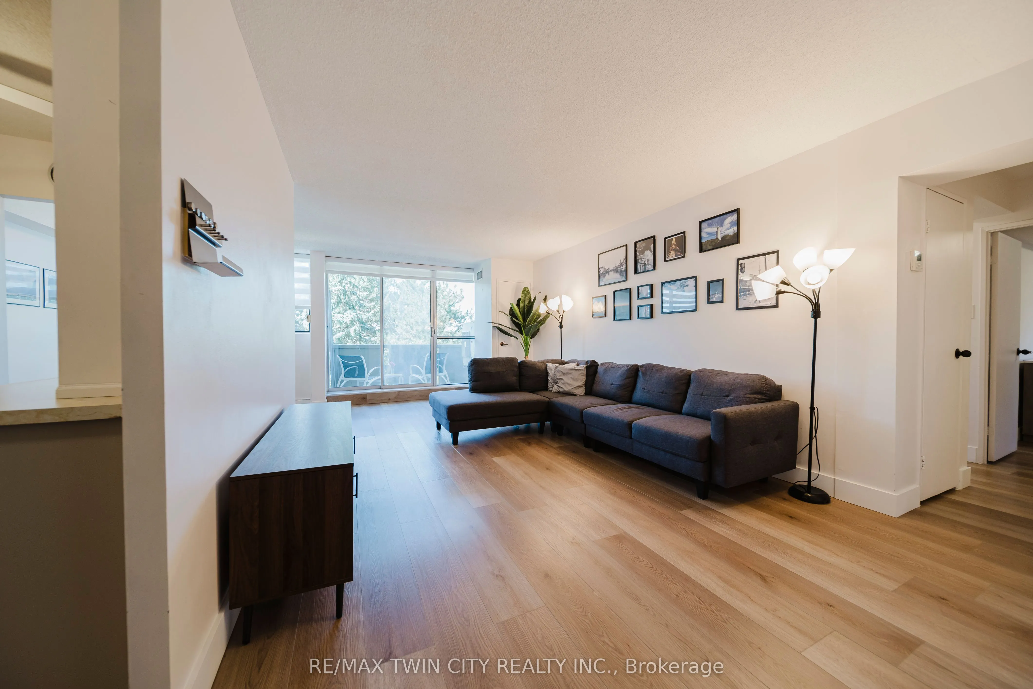 375 King Street N, #306