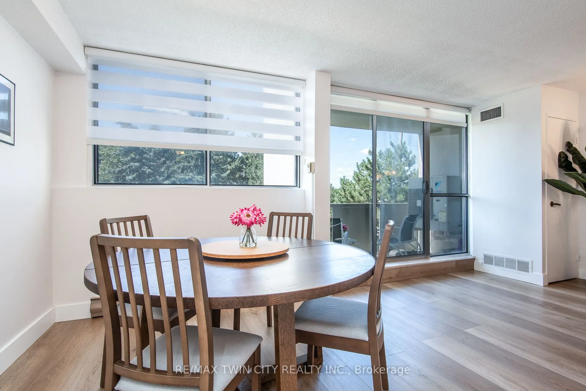 375 King Street N, #306