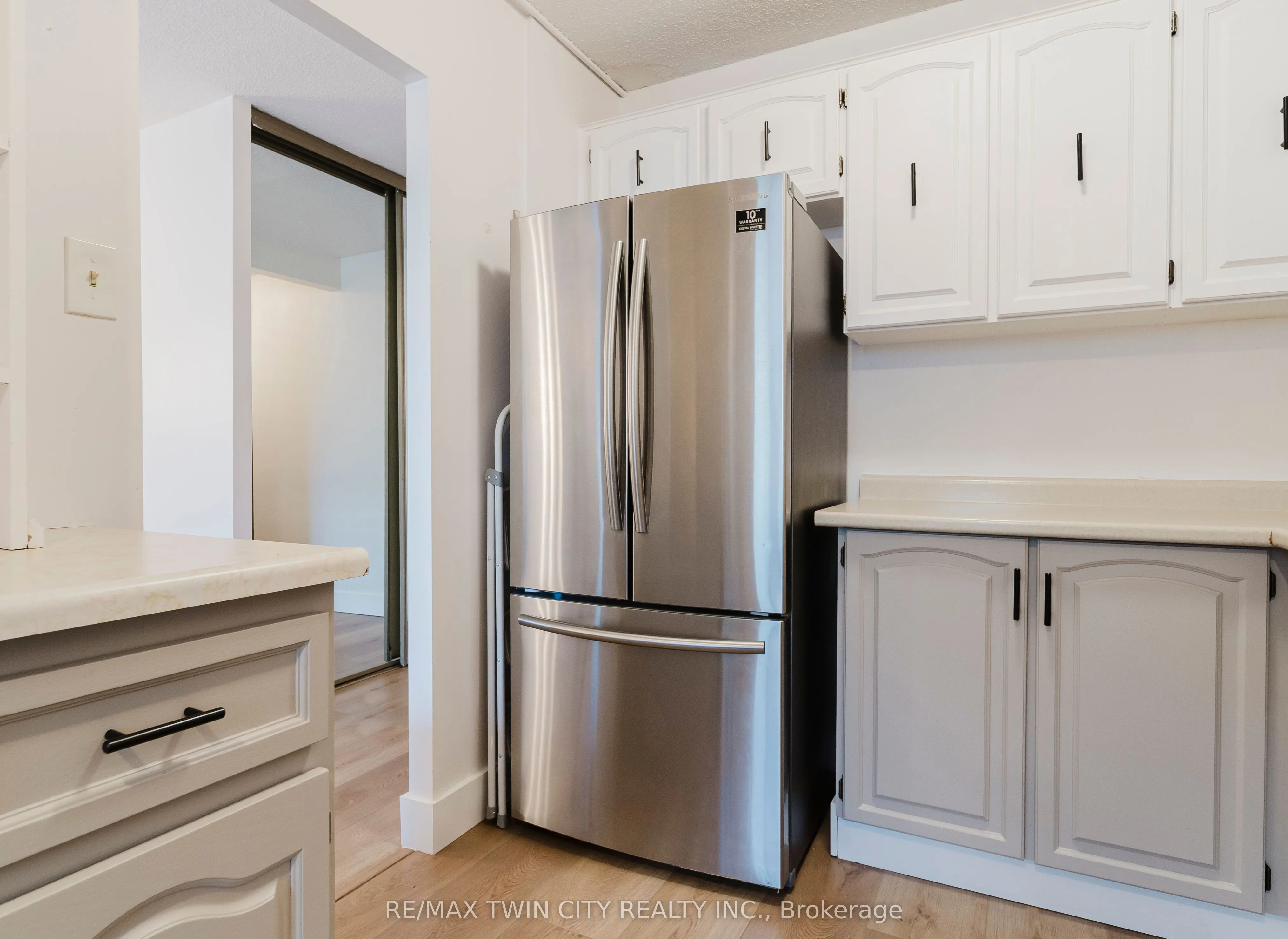 375 King Street N, #306
