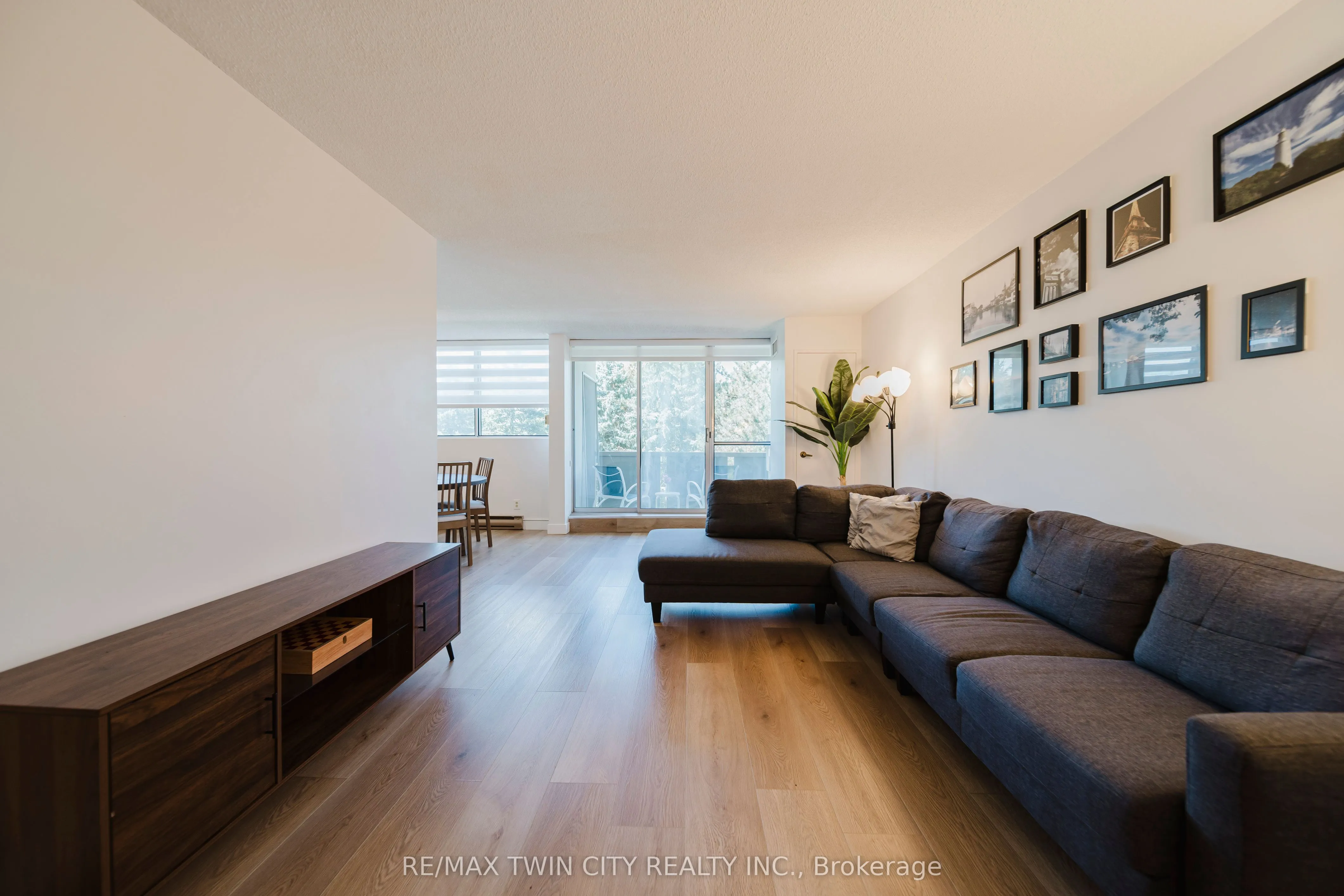 375 King Street N, #306