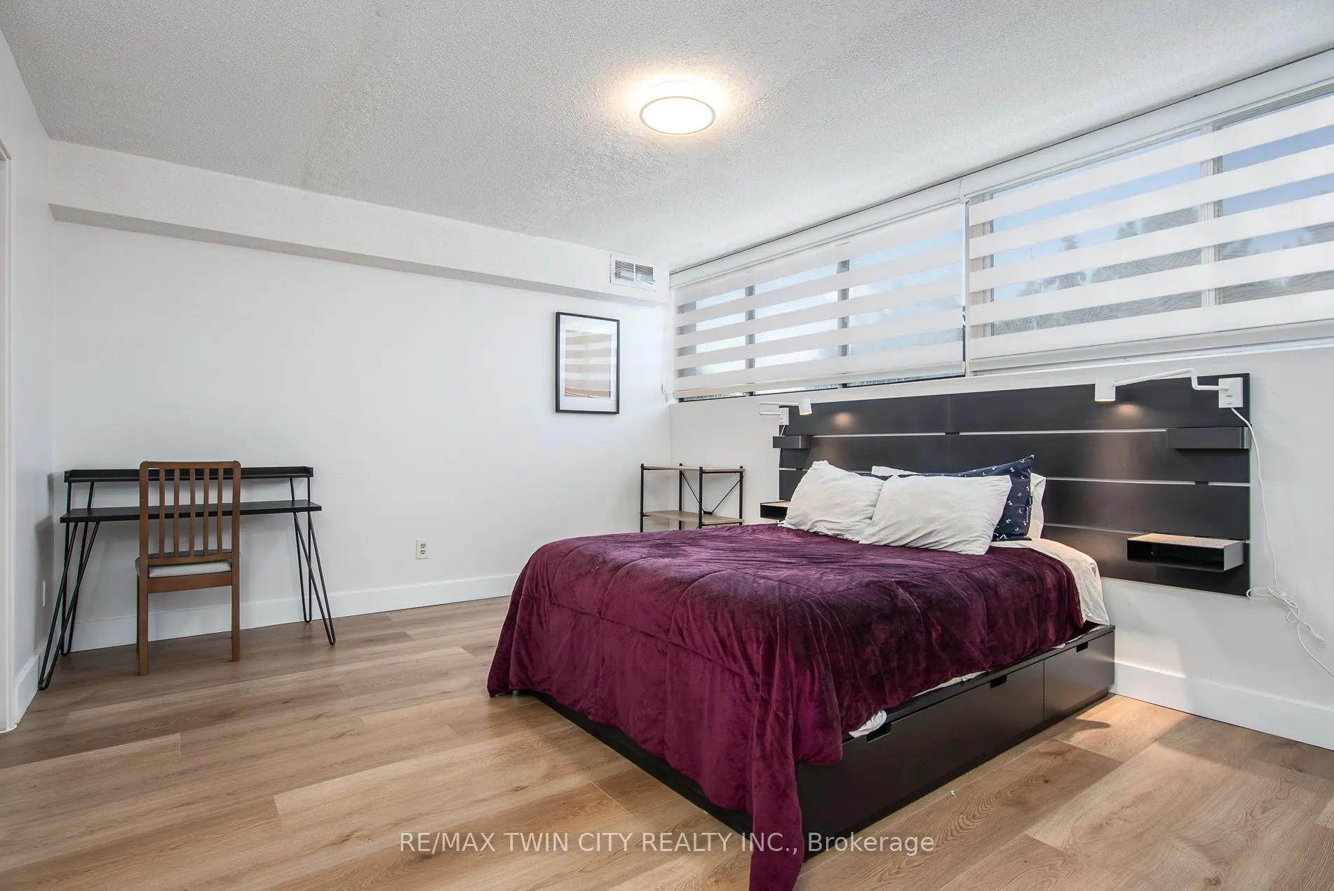 375 King Street N, #306