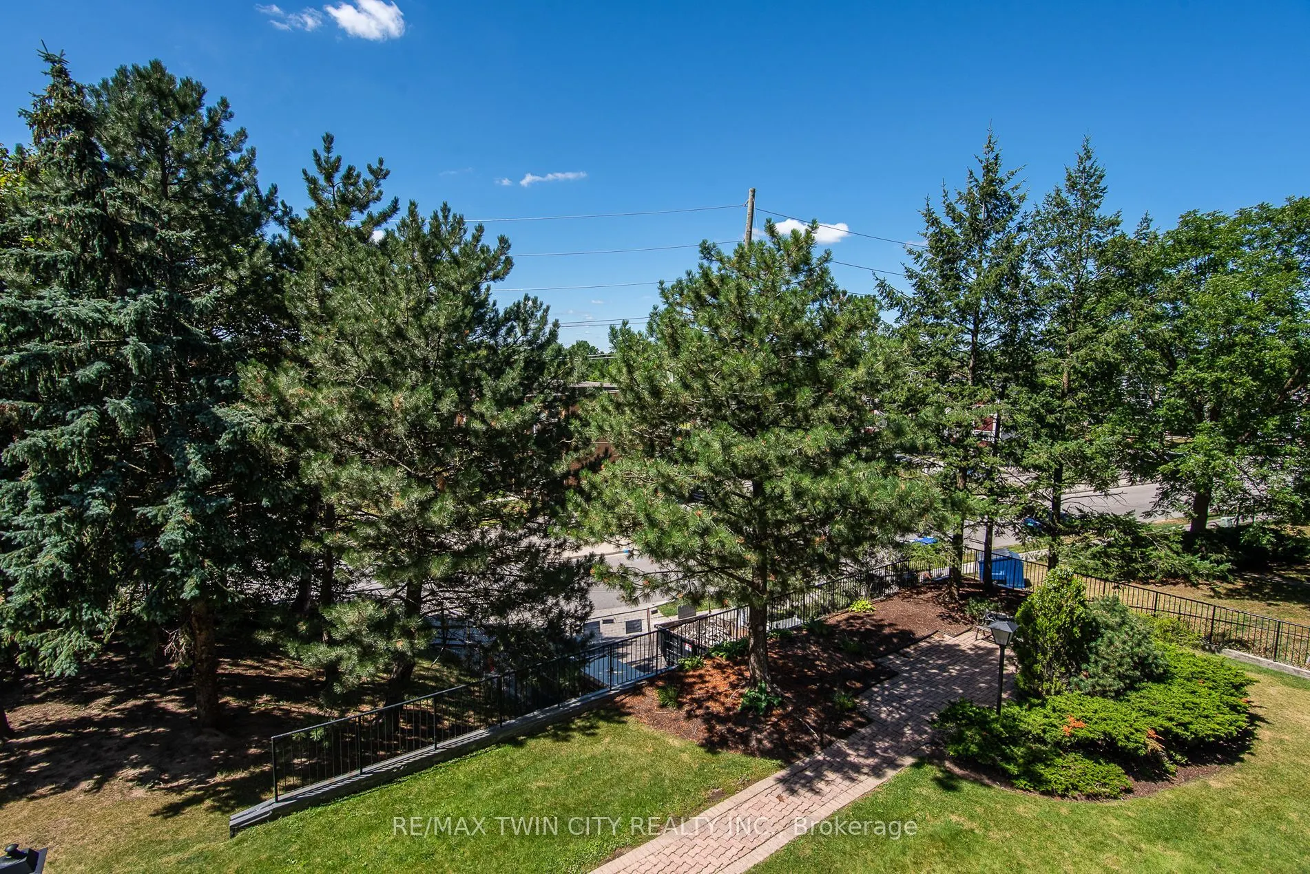 375 King Street N, #306