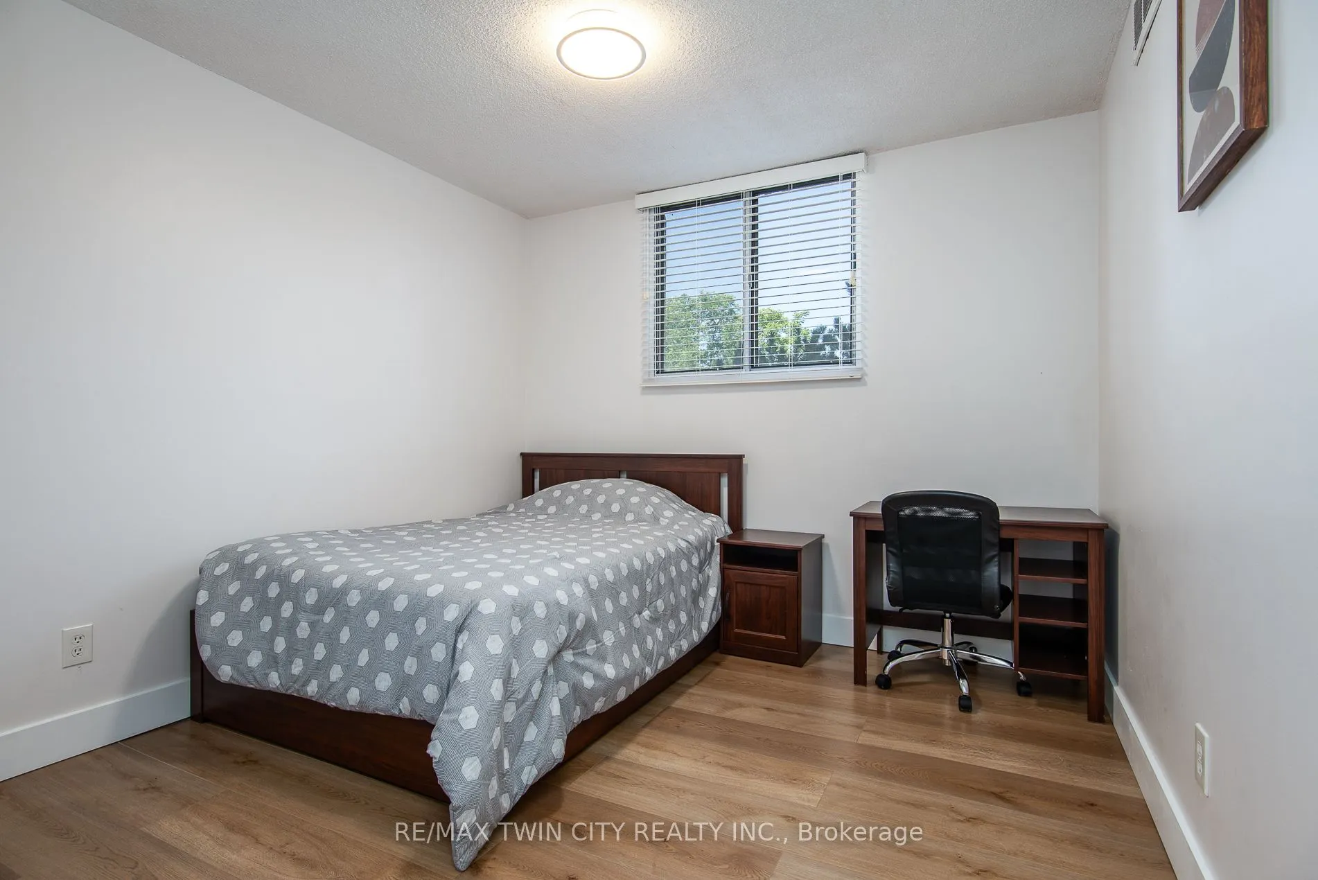 375 King Street N, #306