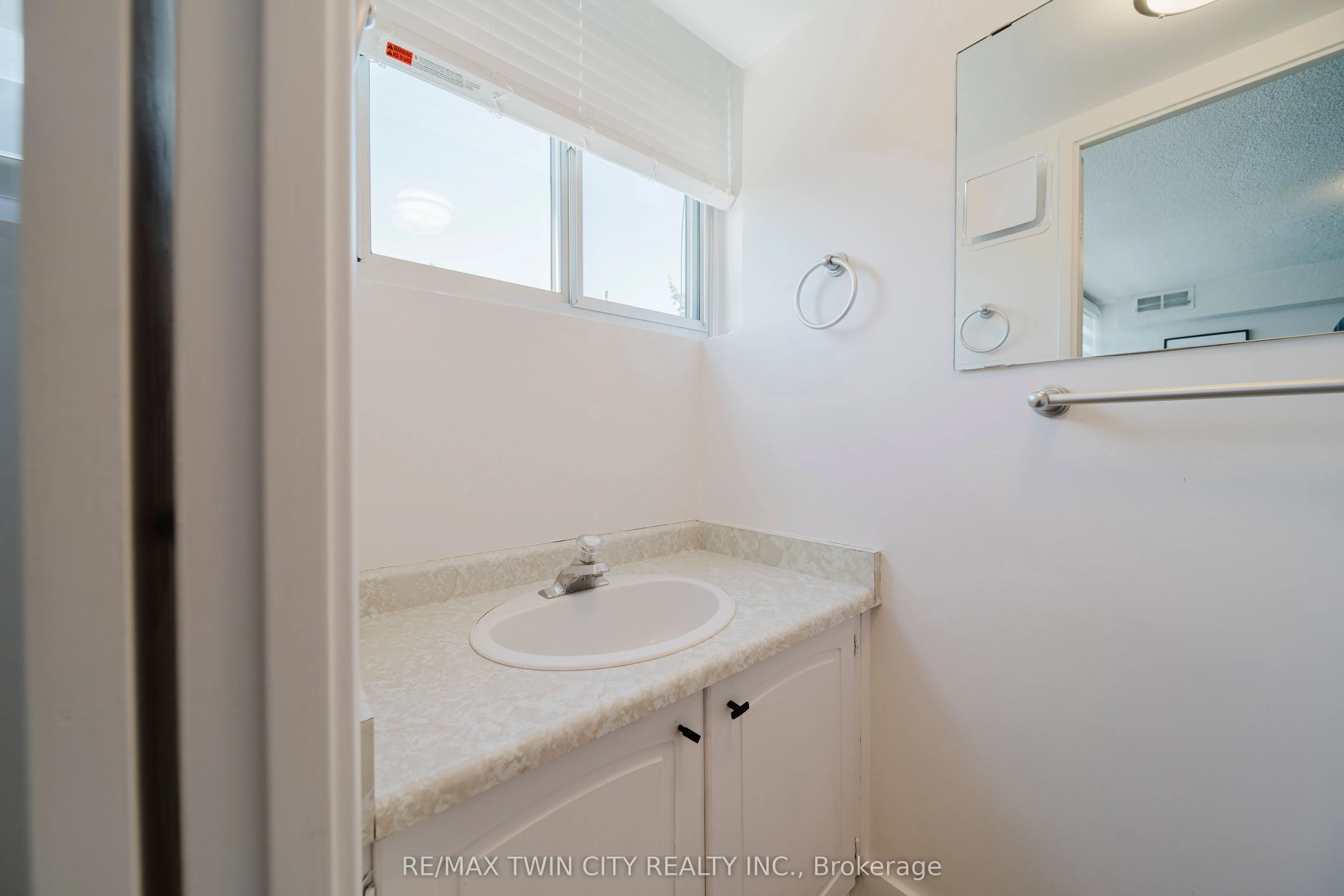 375 King Street N, #306