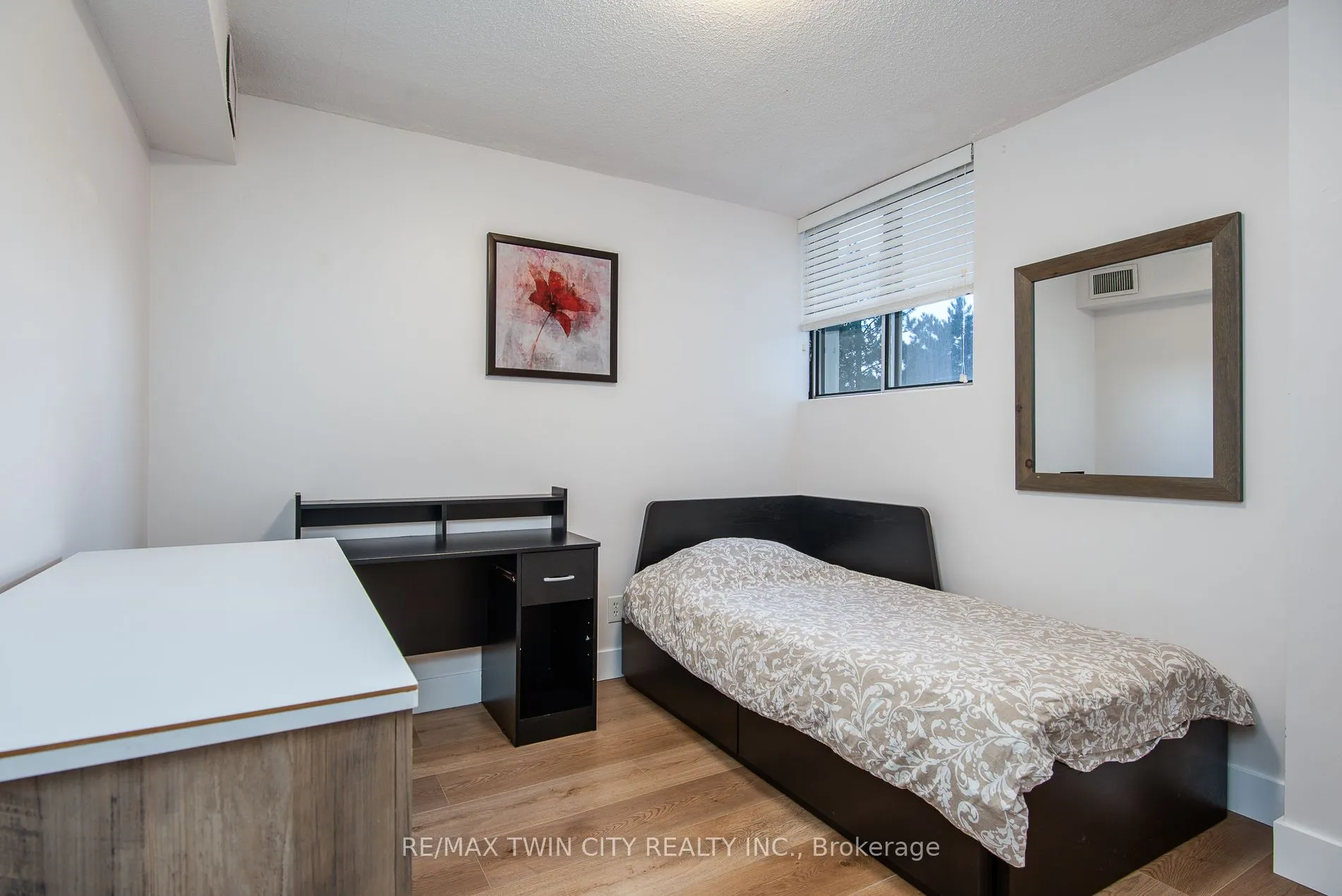 375 King Street N, #306