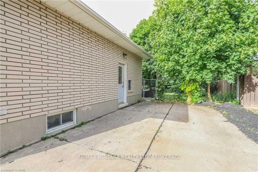 641 Niagara Street