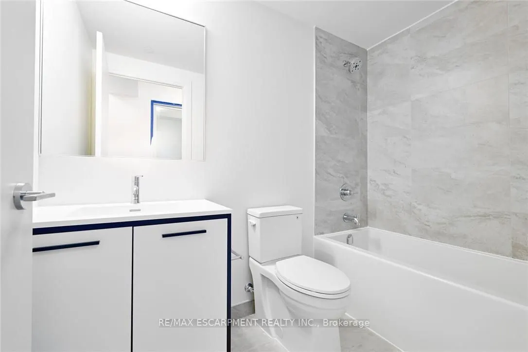 385 WINSTON Road, #1712