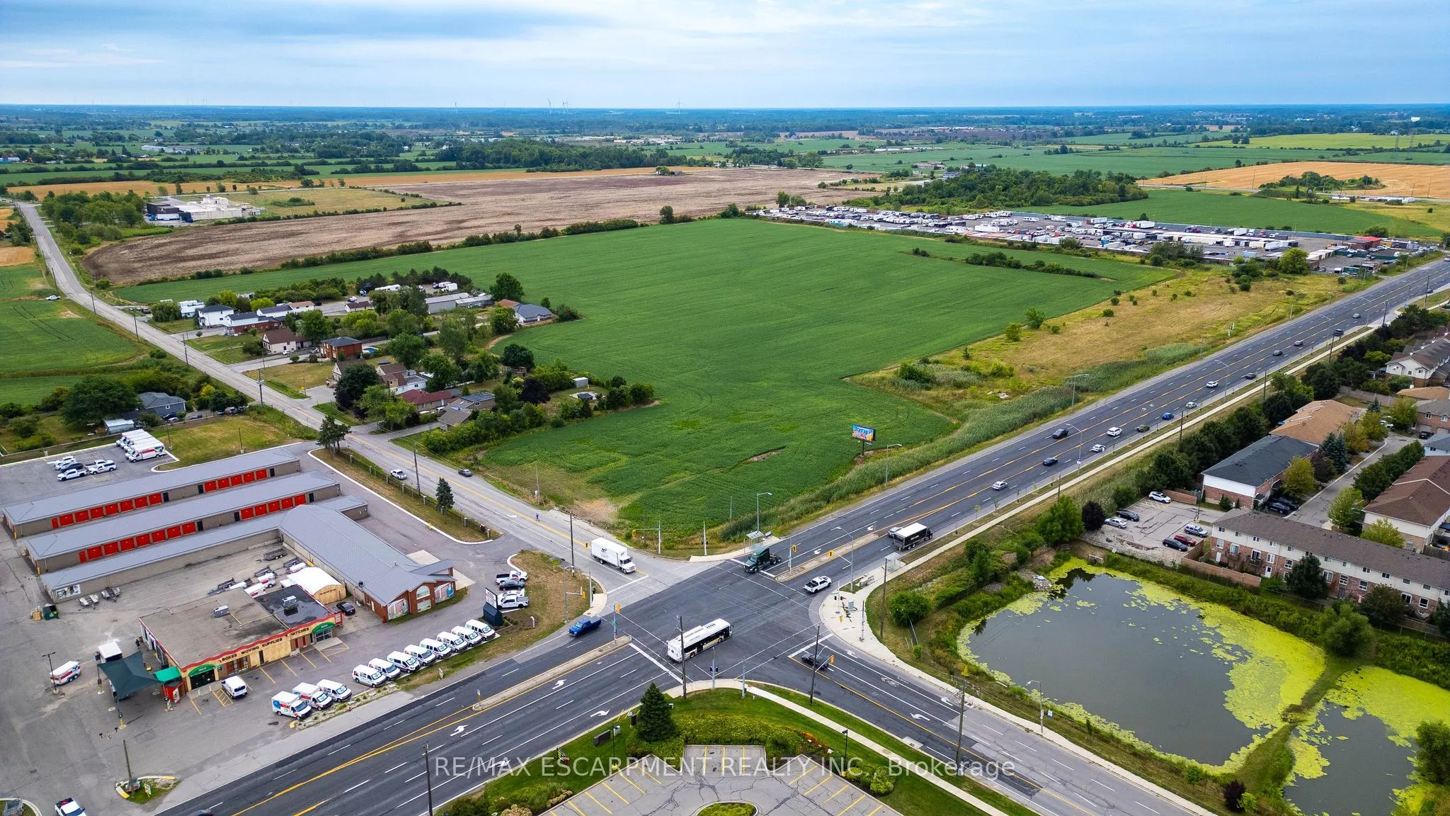 2 Highland Road E