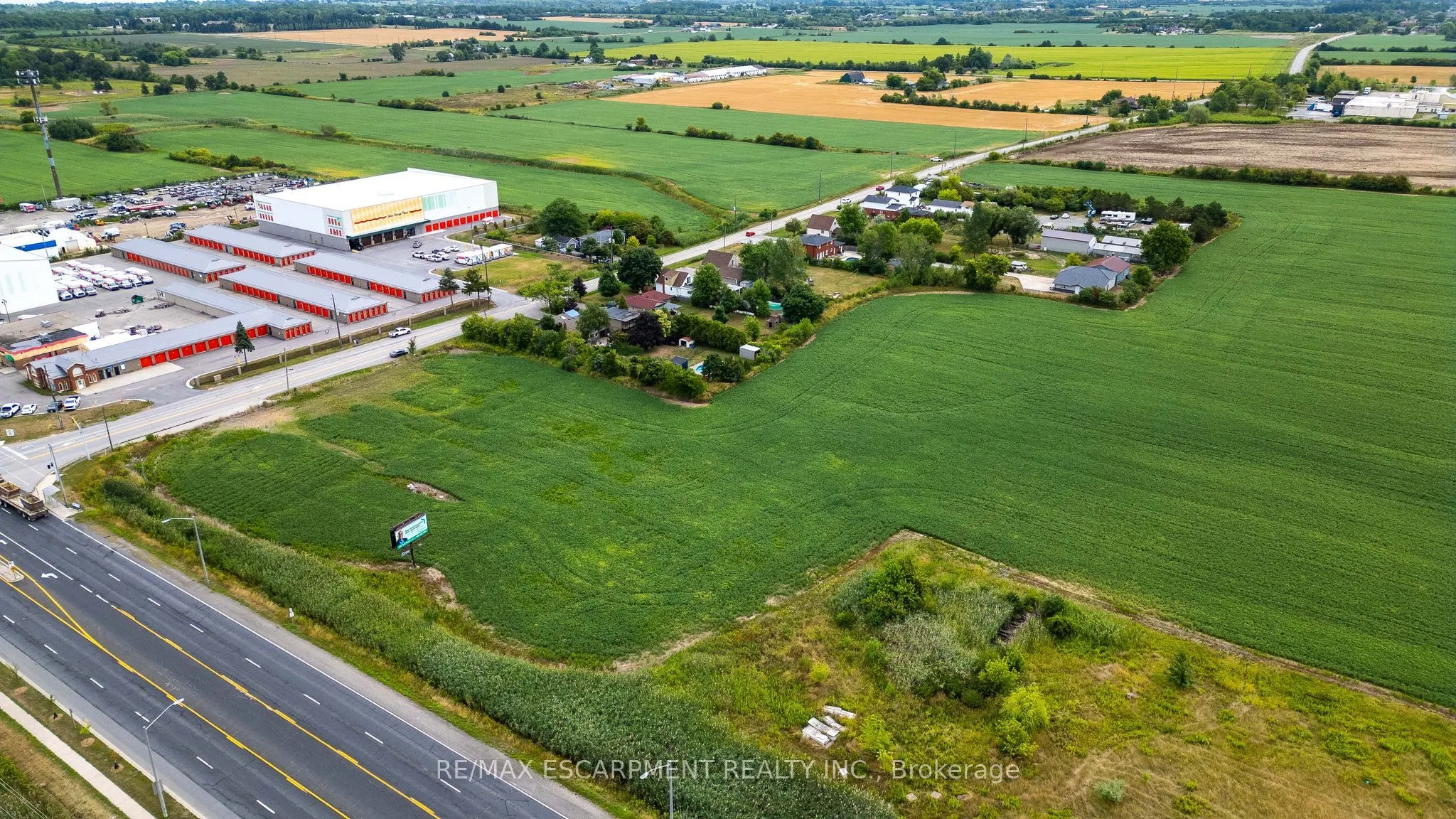2 Highland Road E