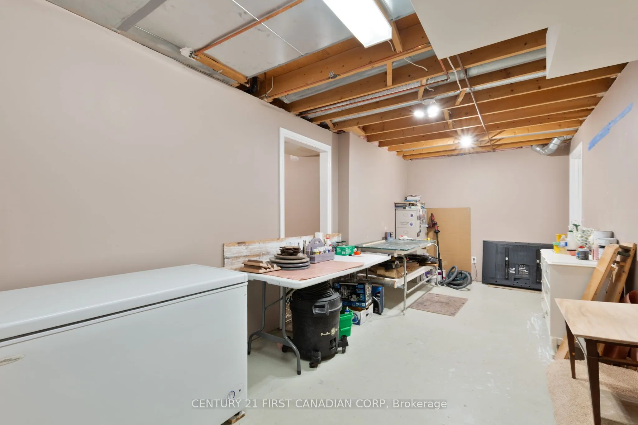 340 Canterbury Place