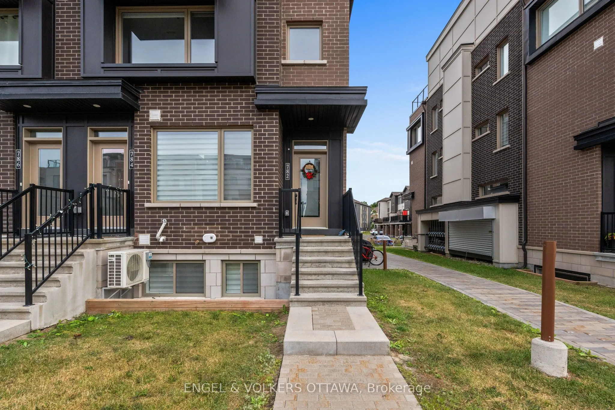 782 Mikinak Road, #148