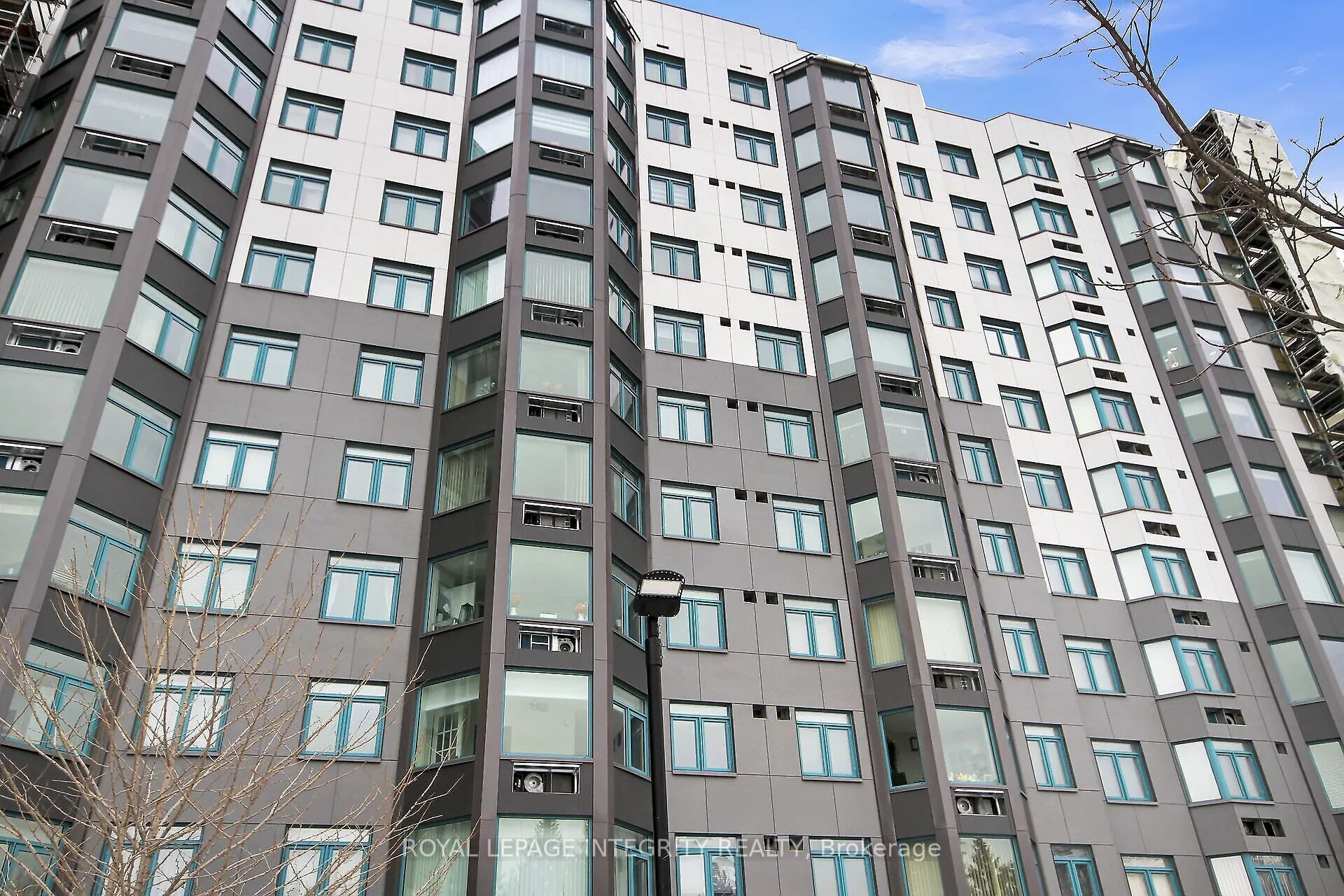 1025 Grenon Avenue, #918
