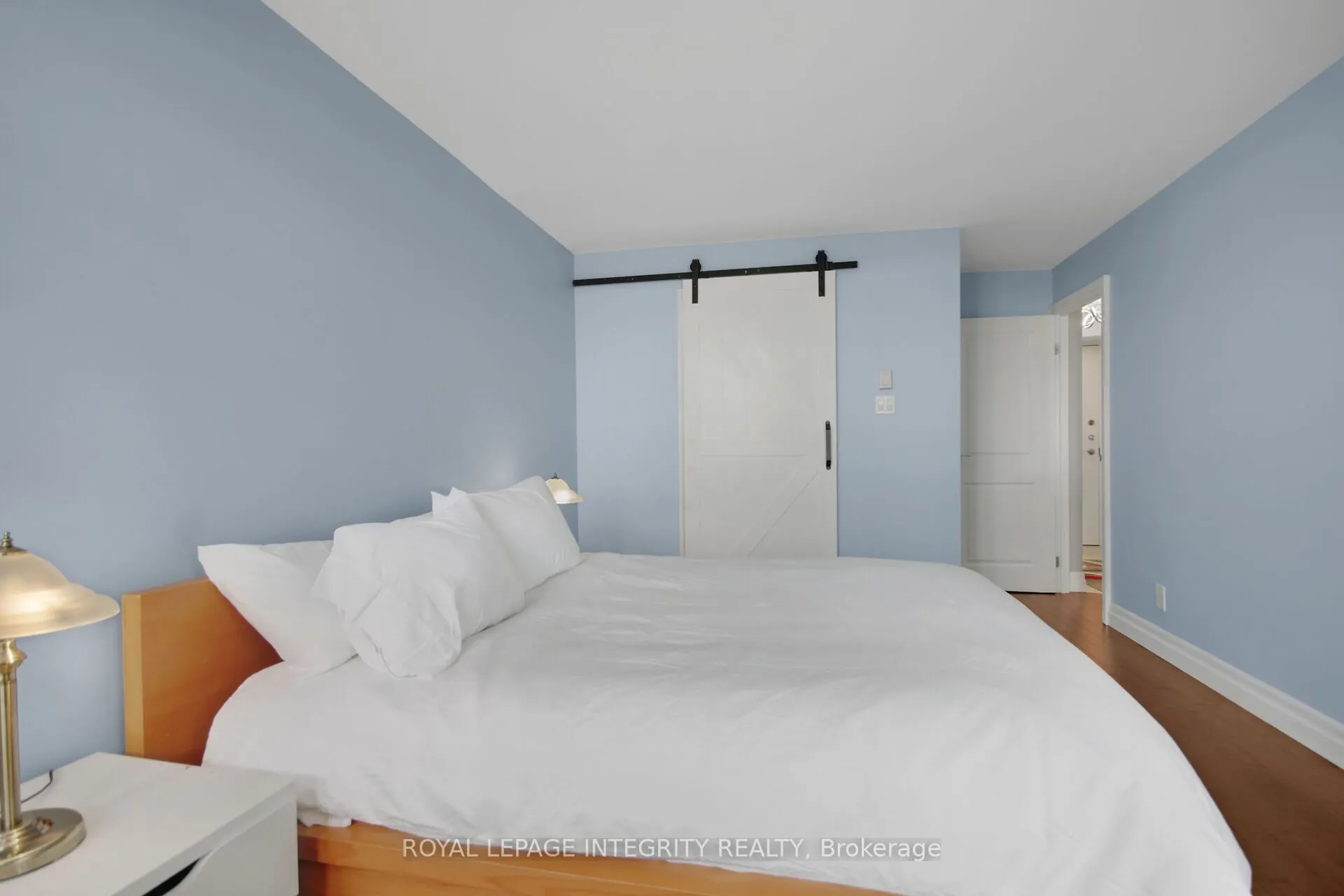 1025 Grenon Avenue, #918