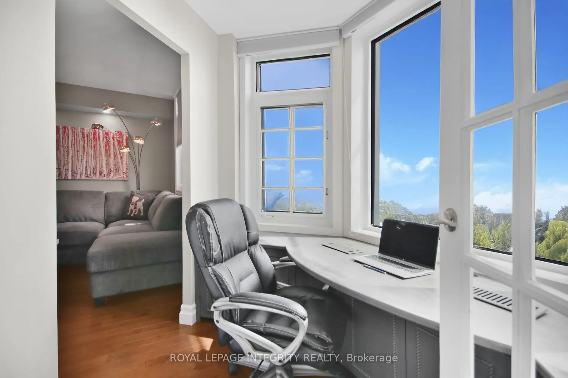 1025 Grenon Avenue, #918