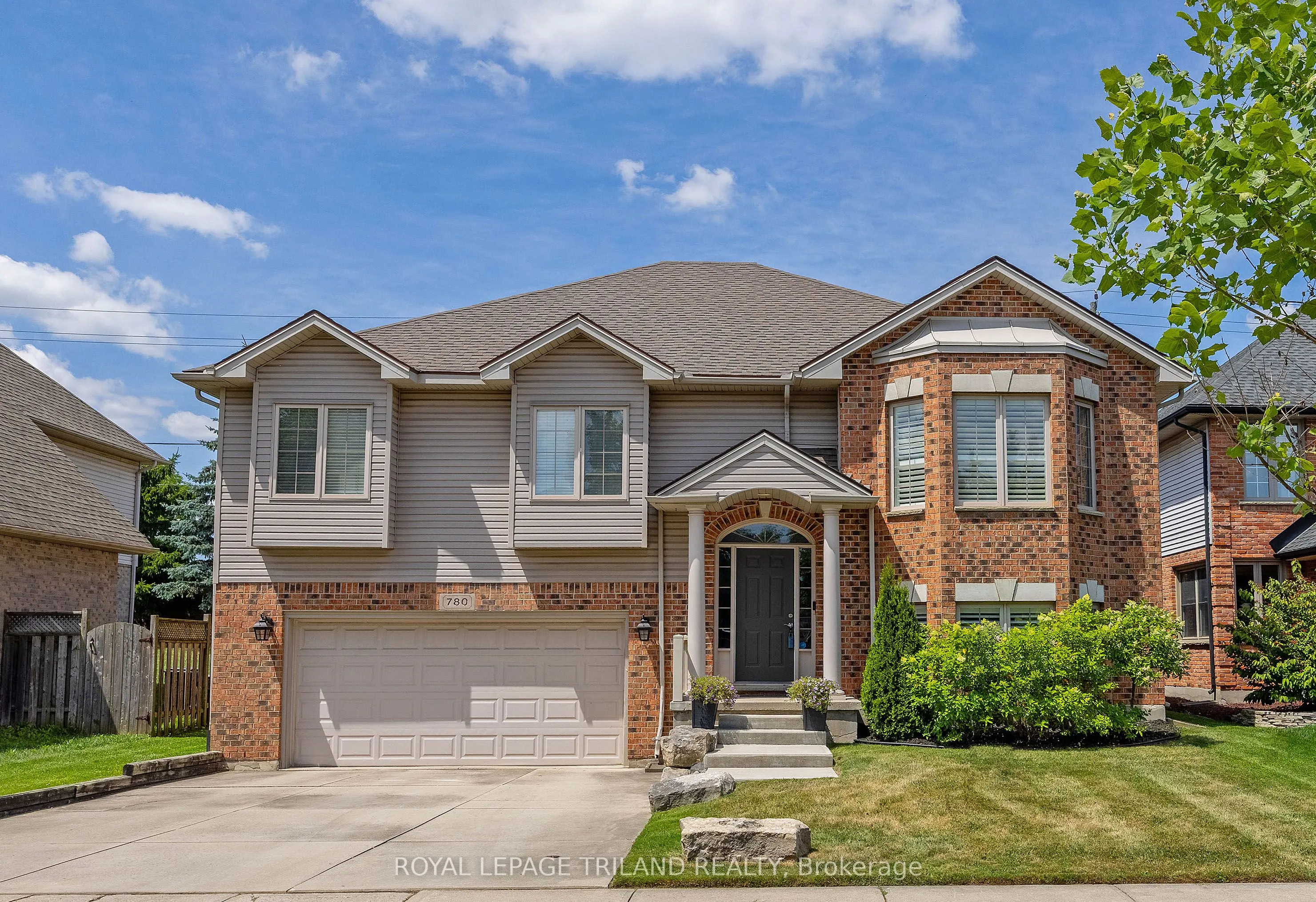 780 WHITEHAVEN Crescent