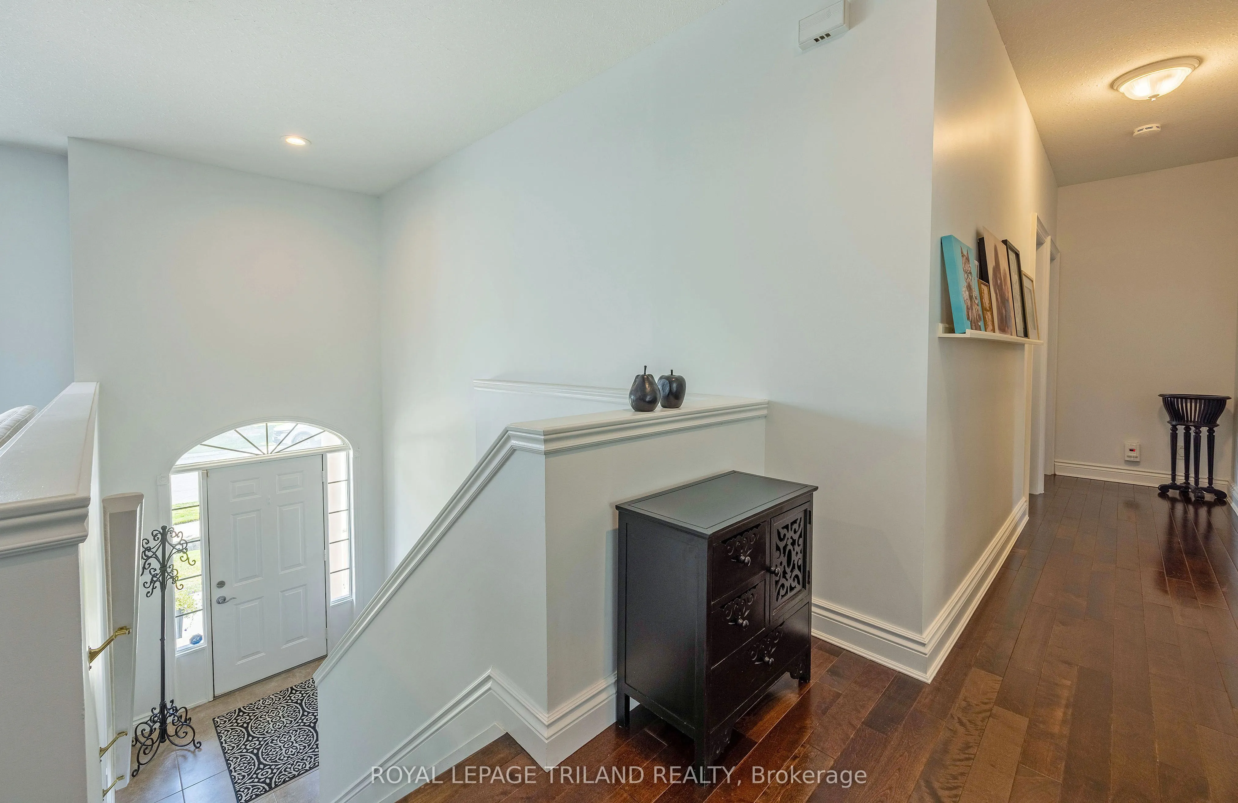 780 WHITEHAVEN Crescent