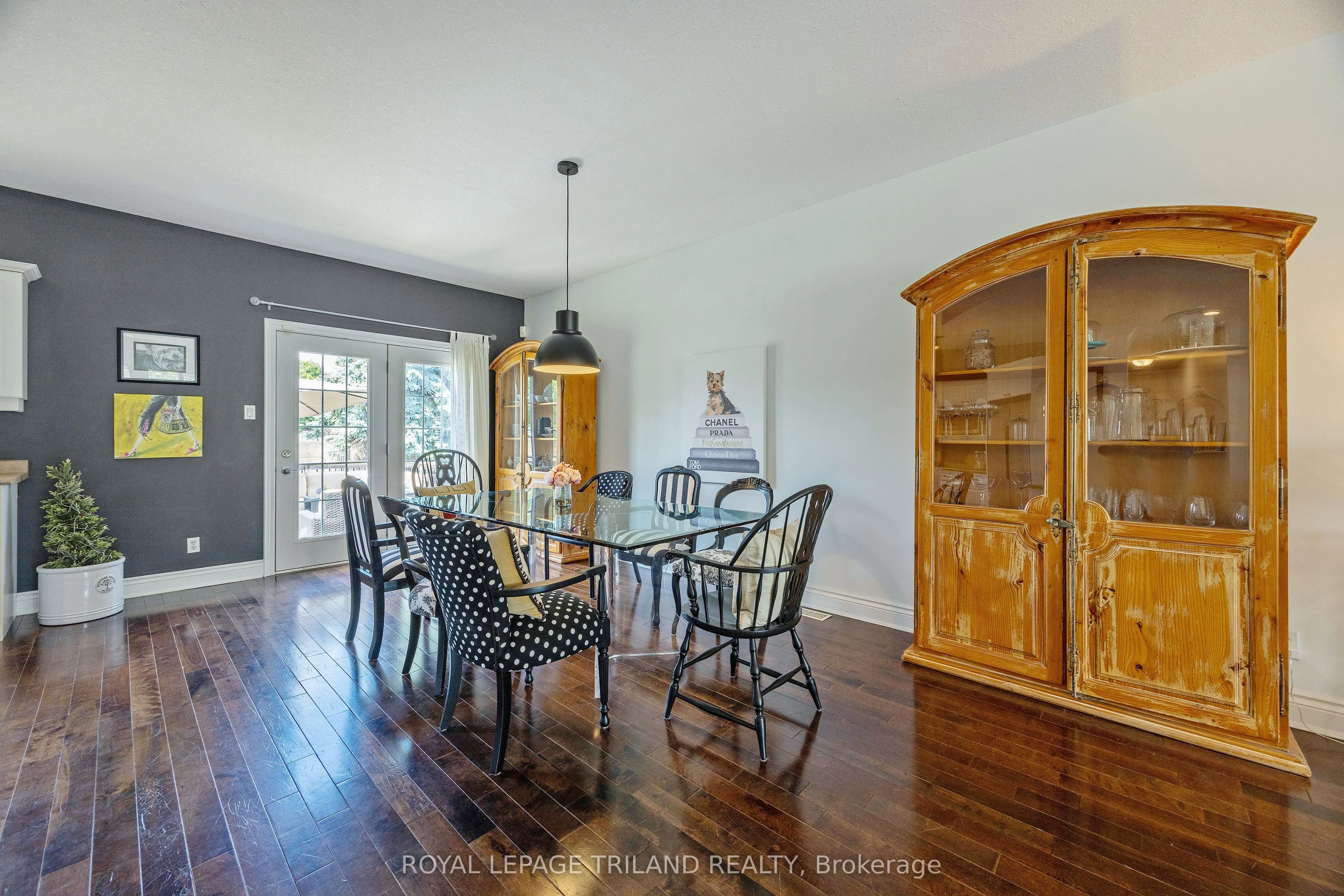 780 WHITEHAVEN Crescent