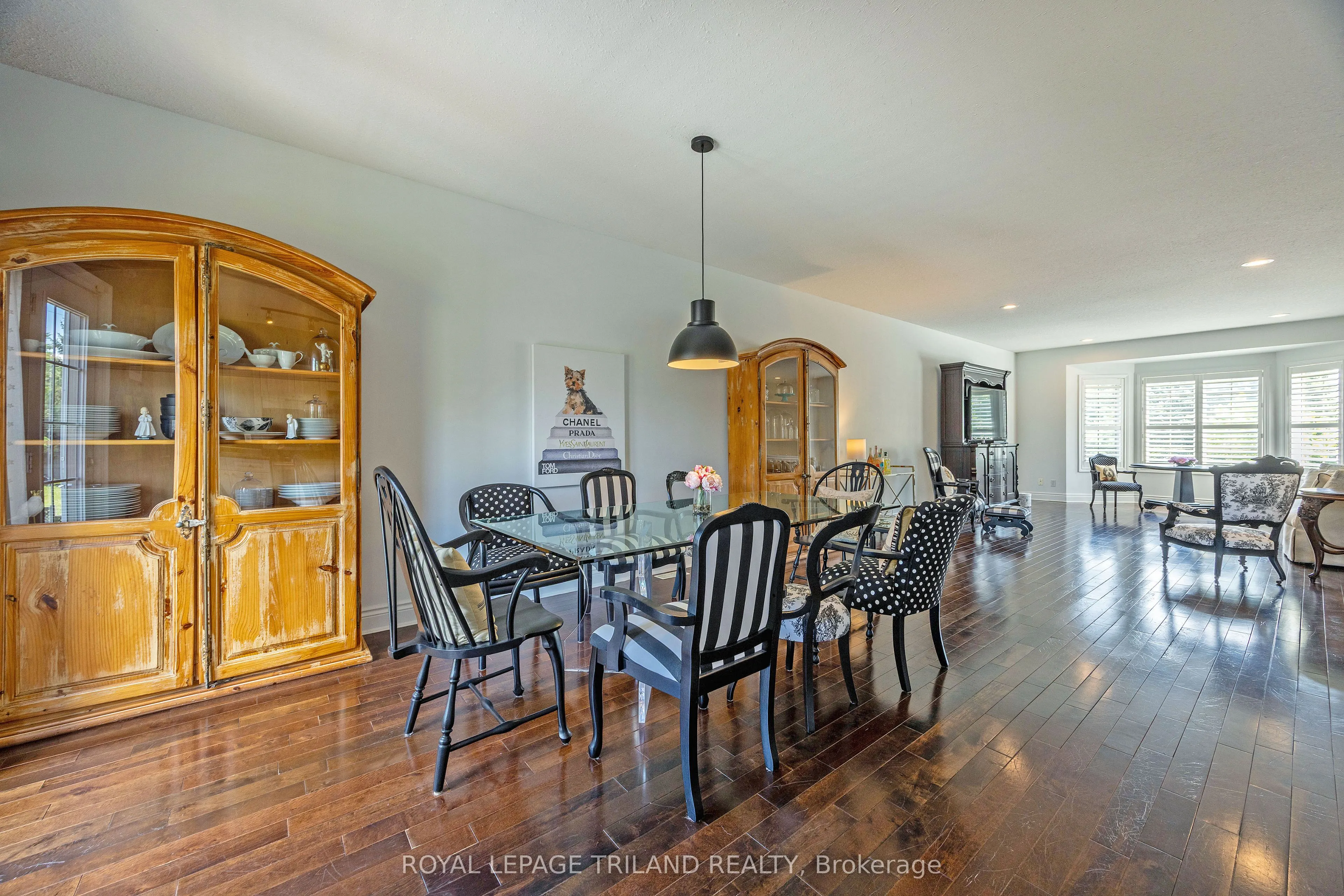 780 WHITEHAVEN Crescent