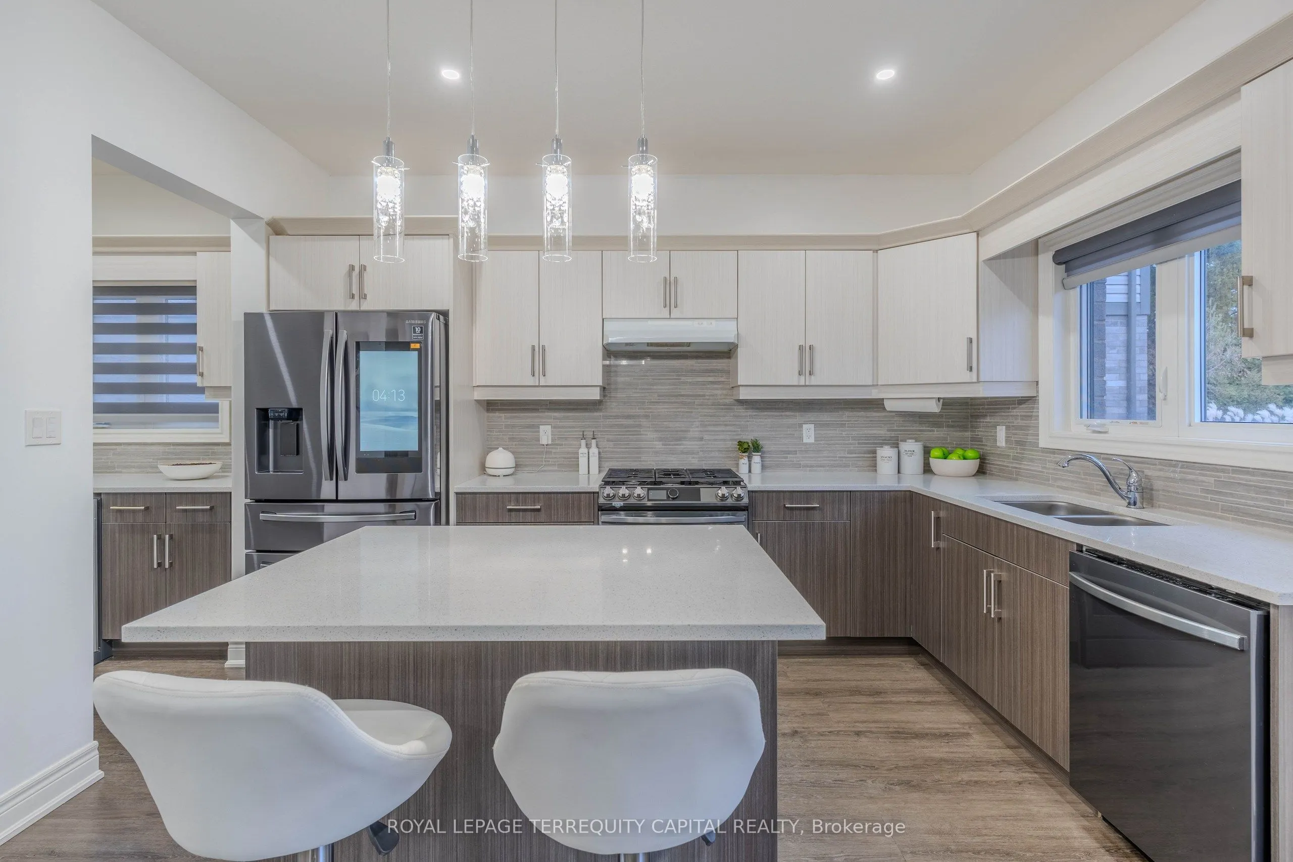 3619 Thunder Bay Road