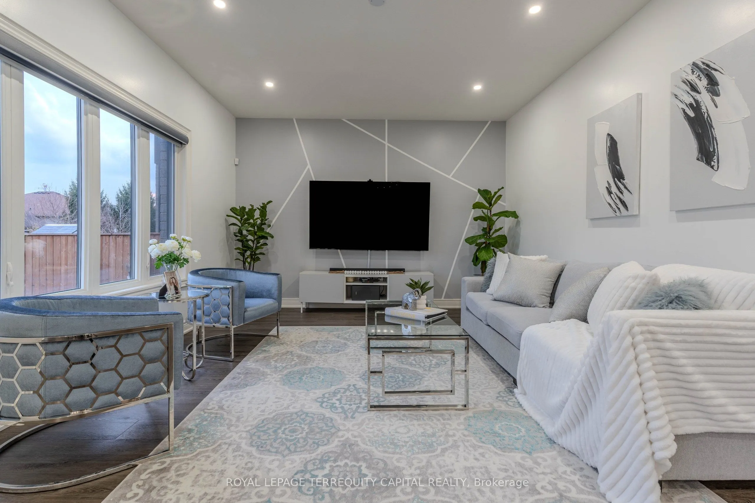 3619 Thunder Bay Road
