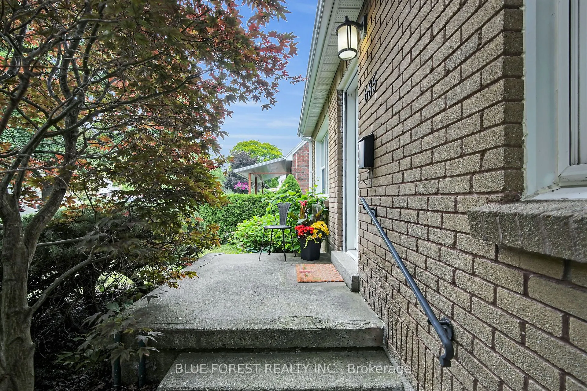 685 Strathmeyer Street