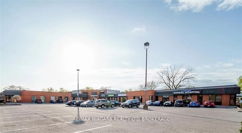 277 Welland Avenue, #204