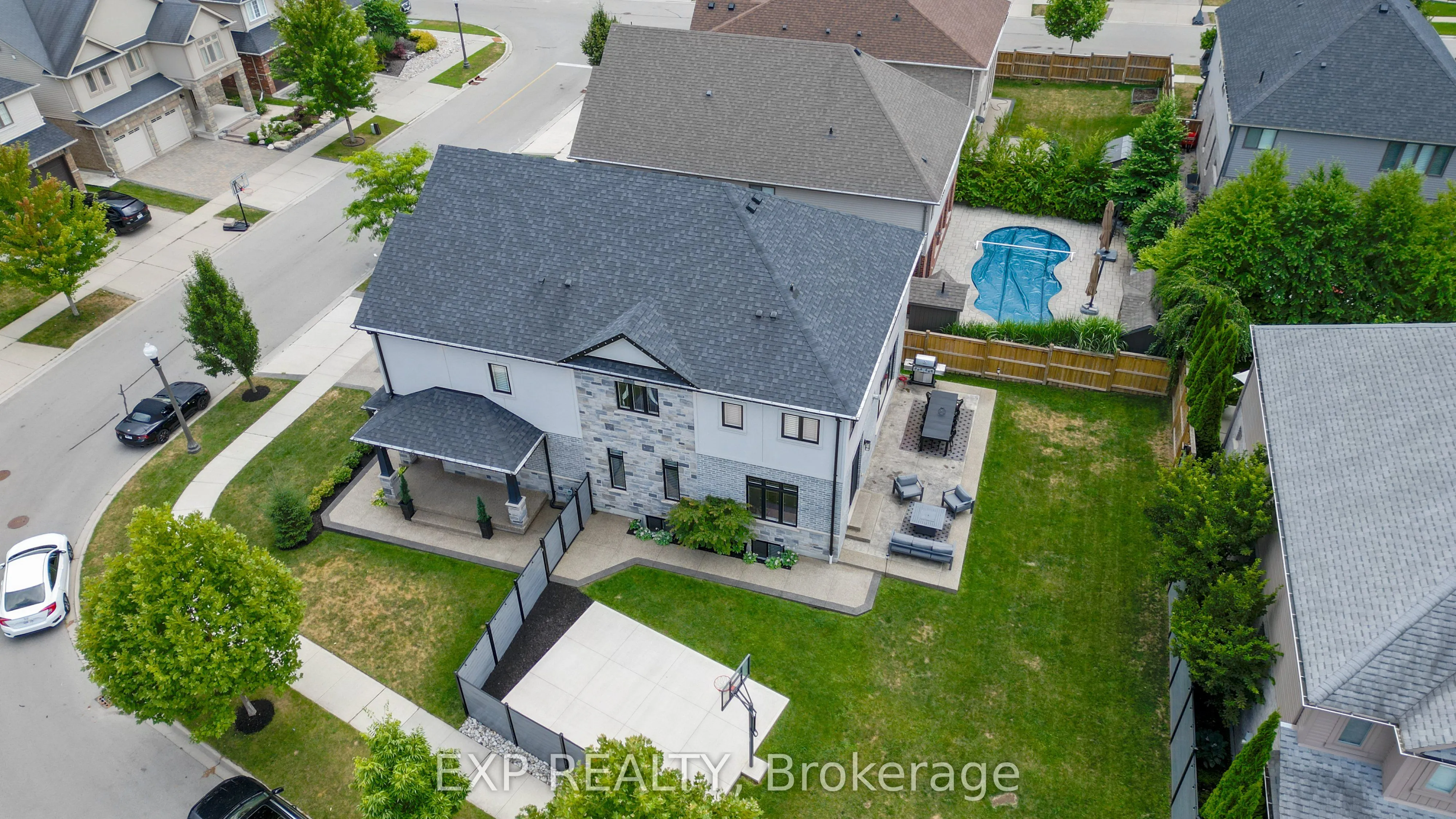 11 Deer Creek Street