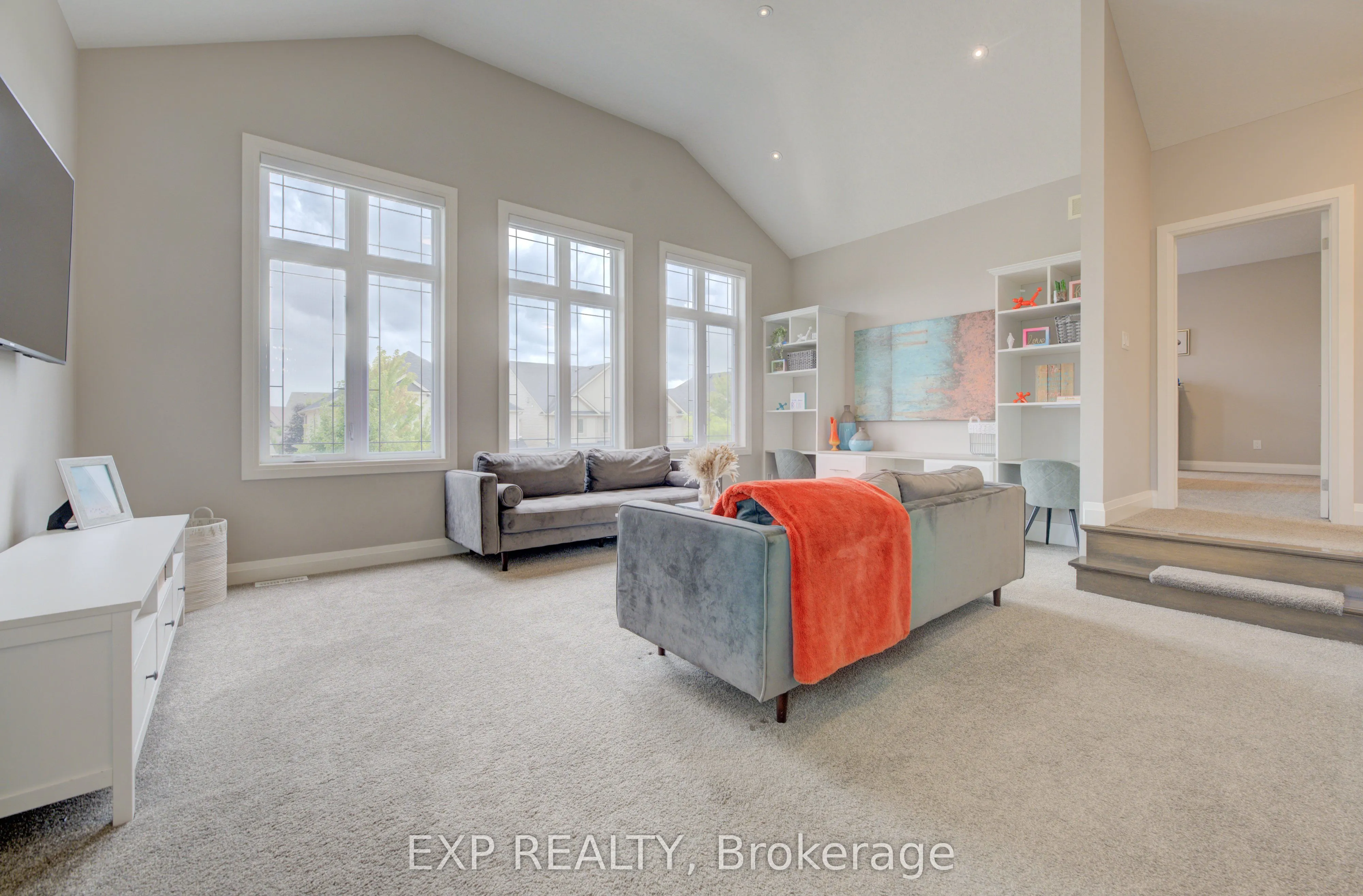 11 Deer Creek Street