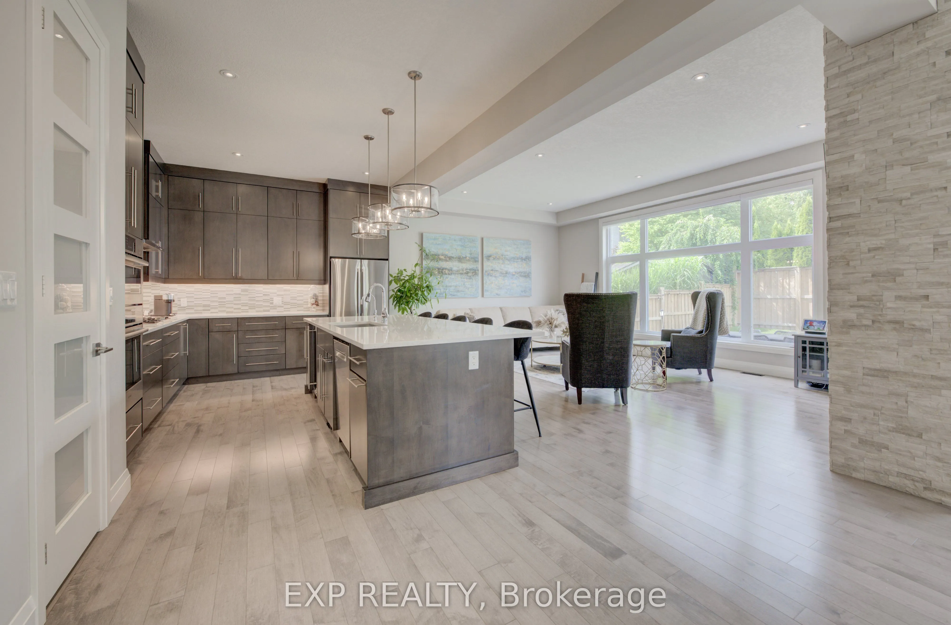 11 Deer Creek Street