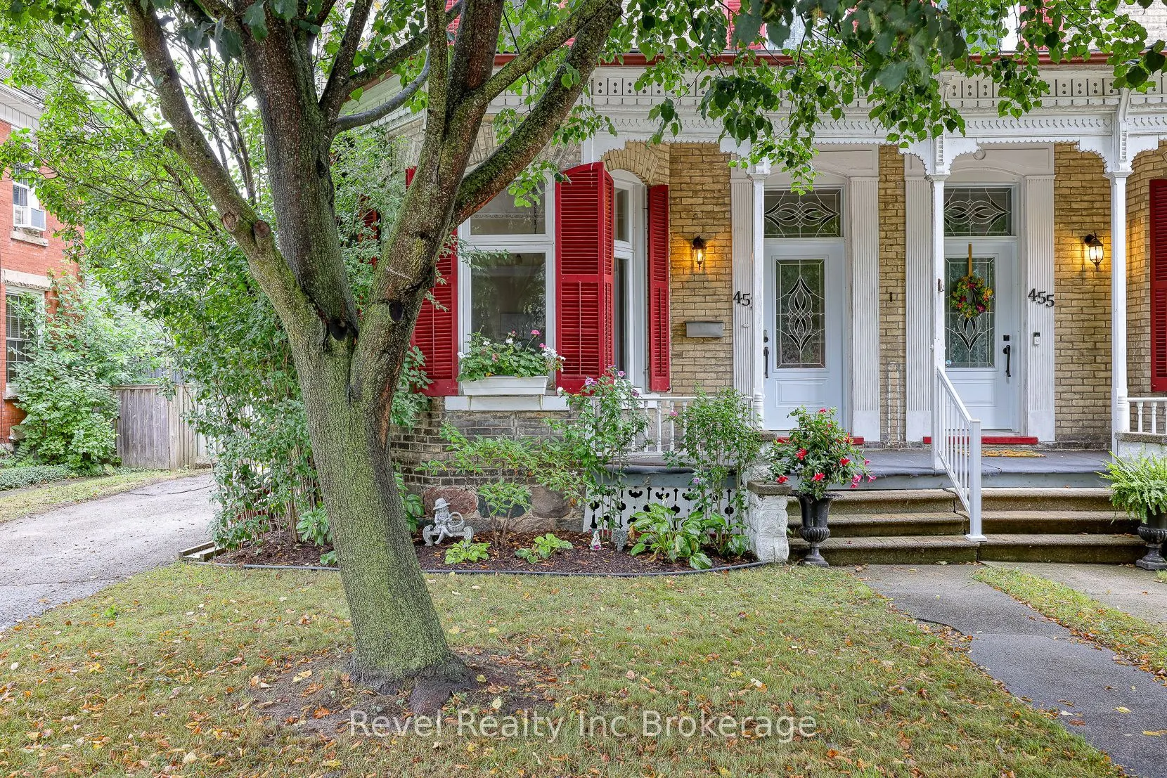 453 Drew Street