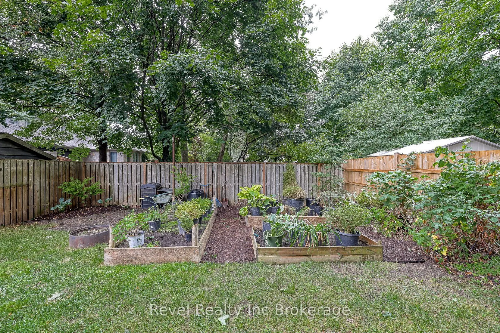 453 Drew Street