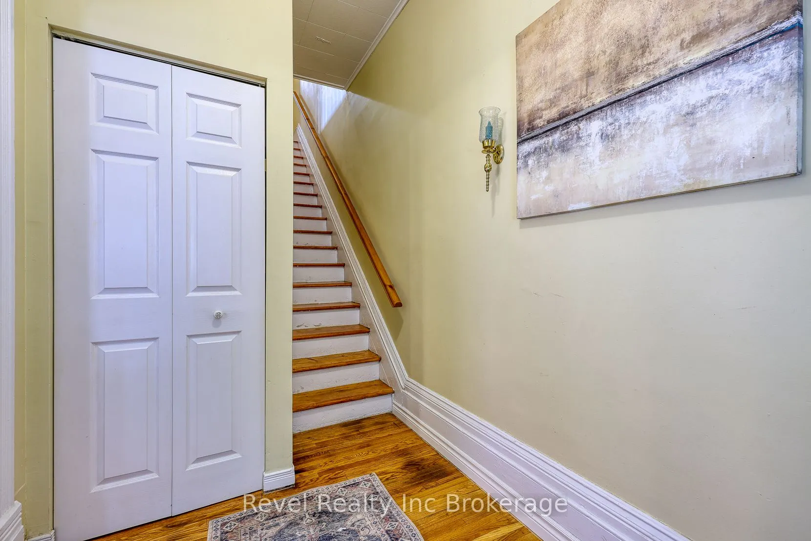 453 Drew Street
