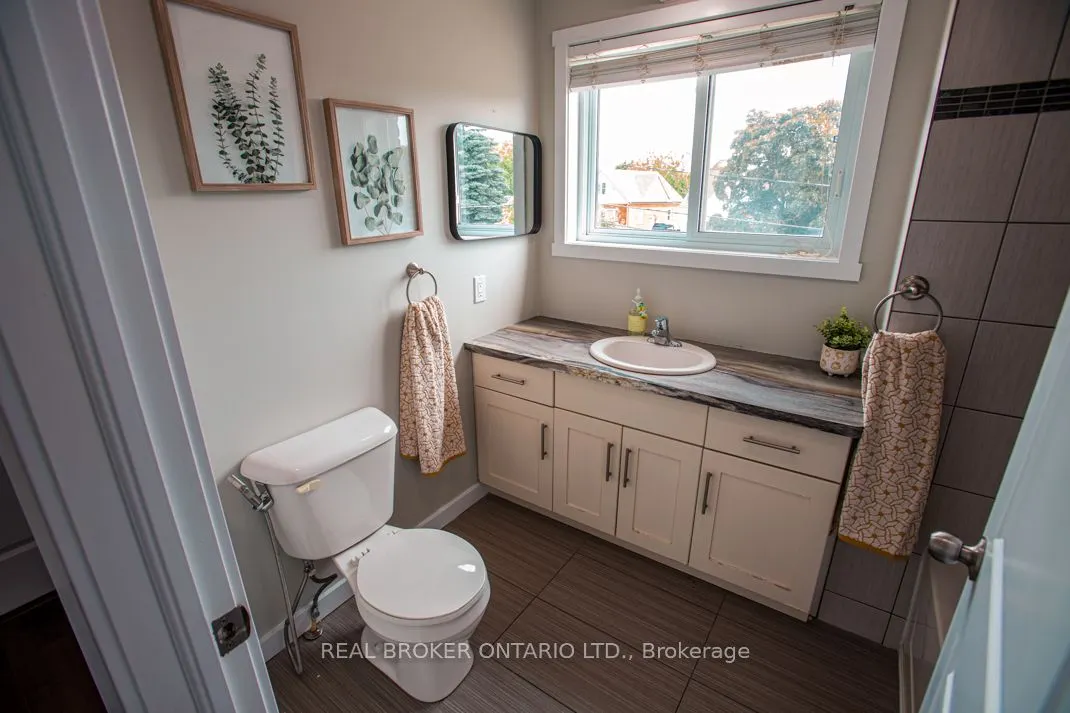 489 East Avenue, #B