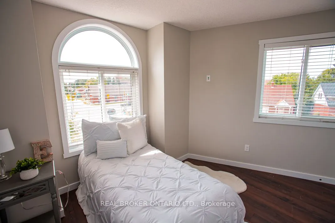 489 East Avenue, #B