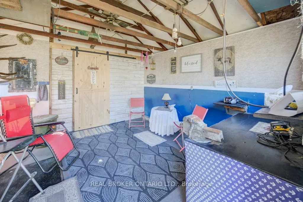 458 Upper Wentworth Street