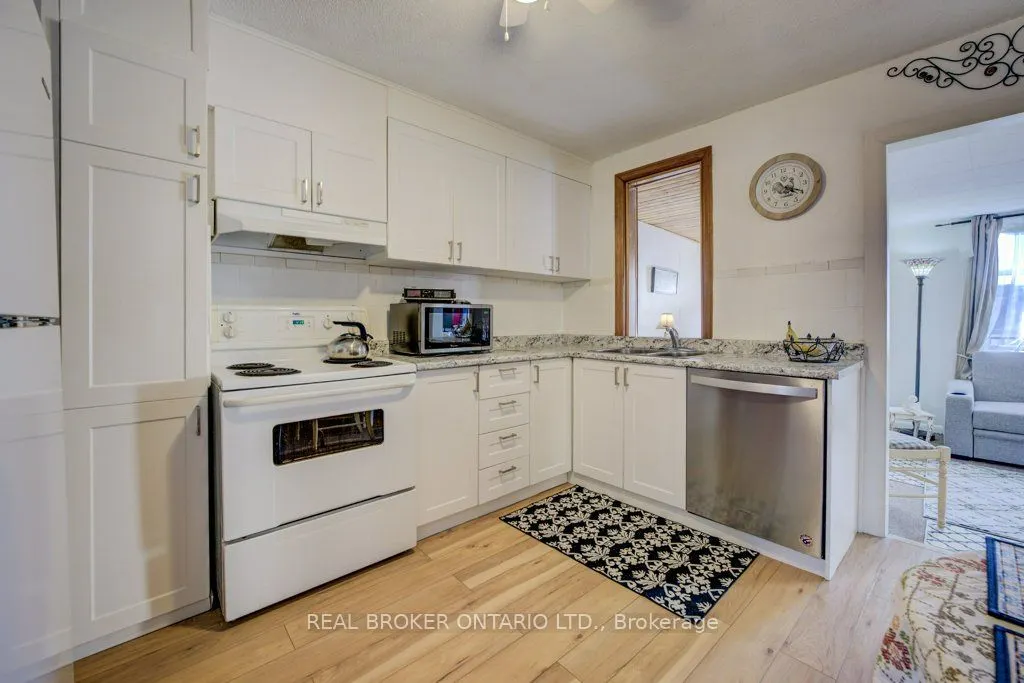 458 Upper Wentworth Street