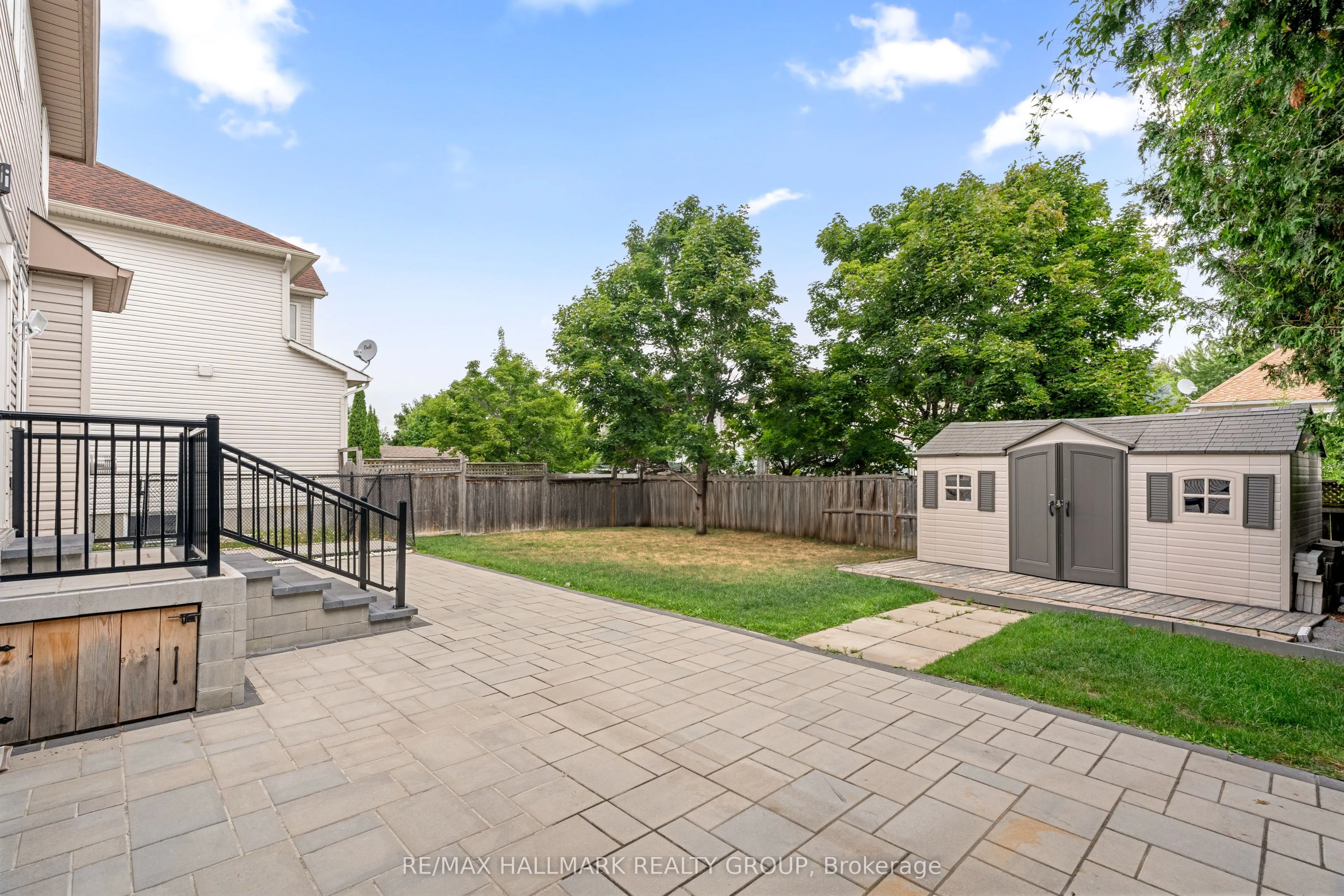 41 SMOKETREE Crescent E